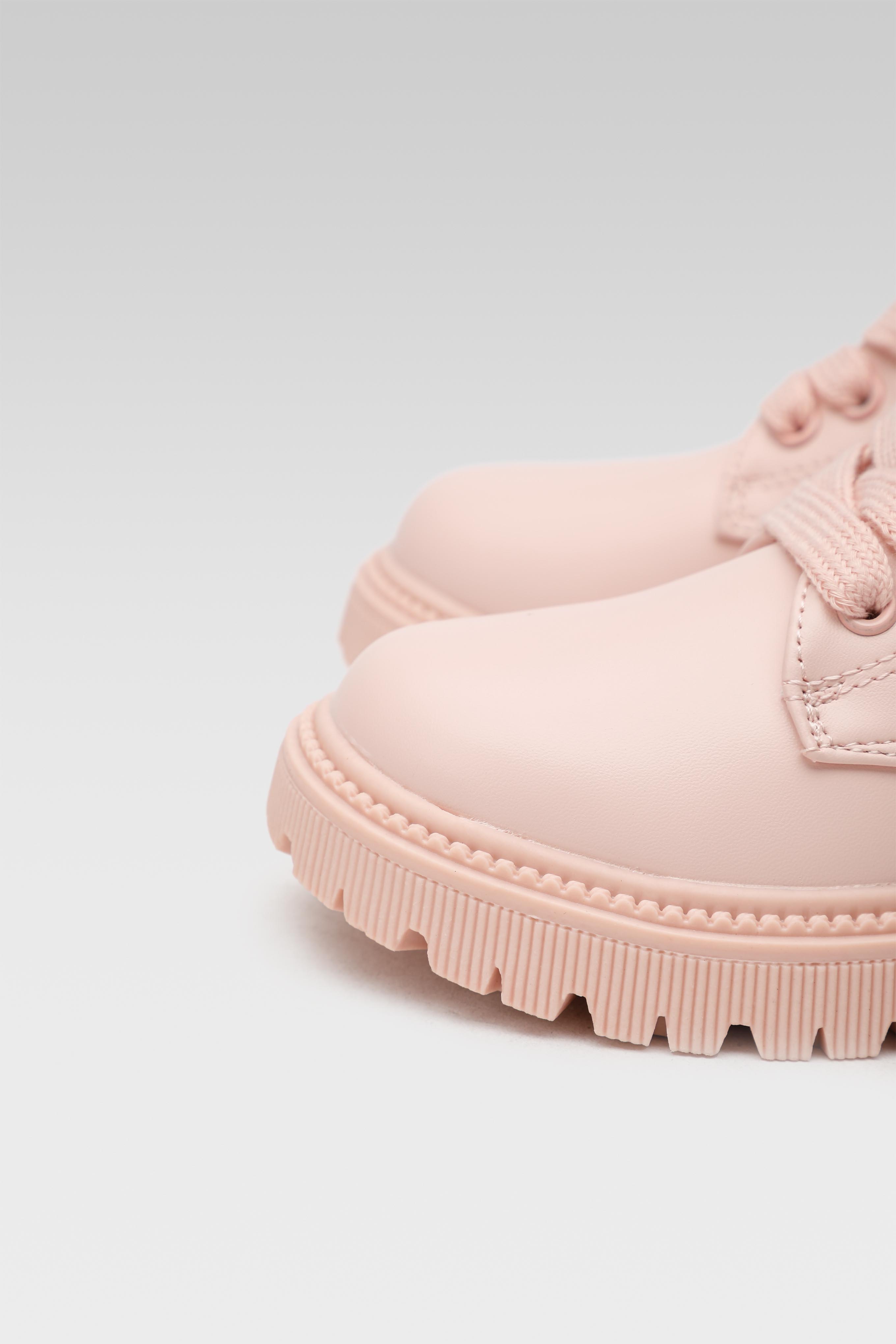 Gležnjarji z vezalkami Roza