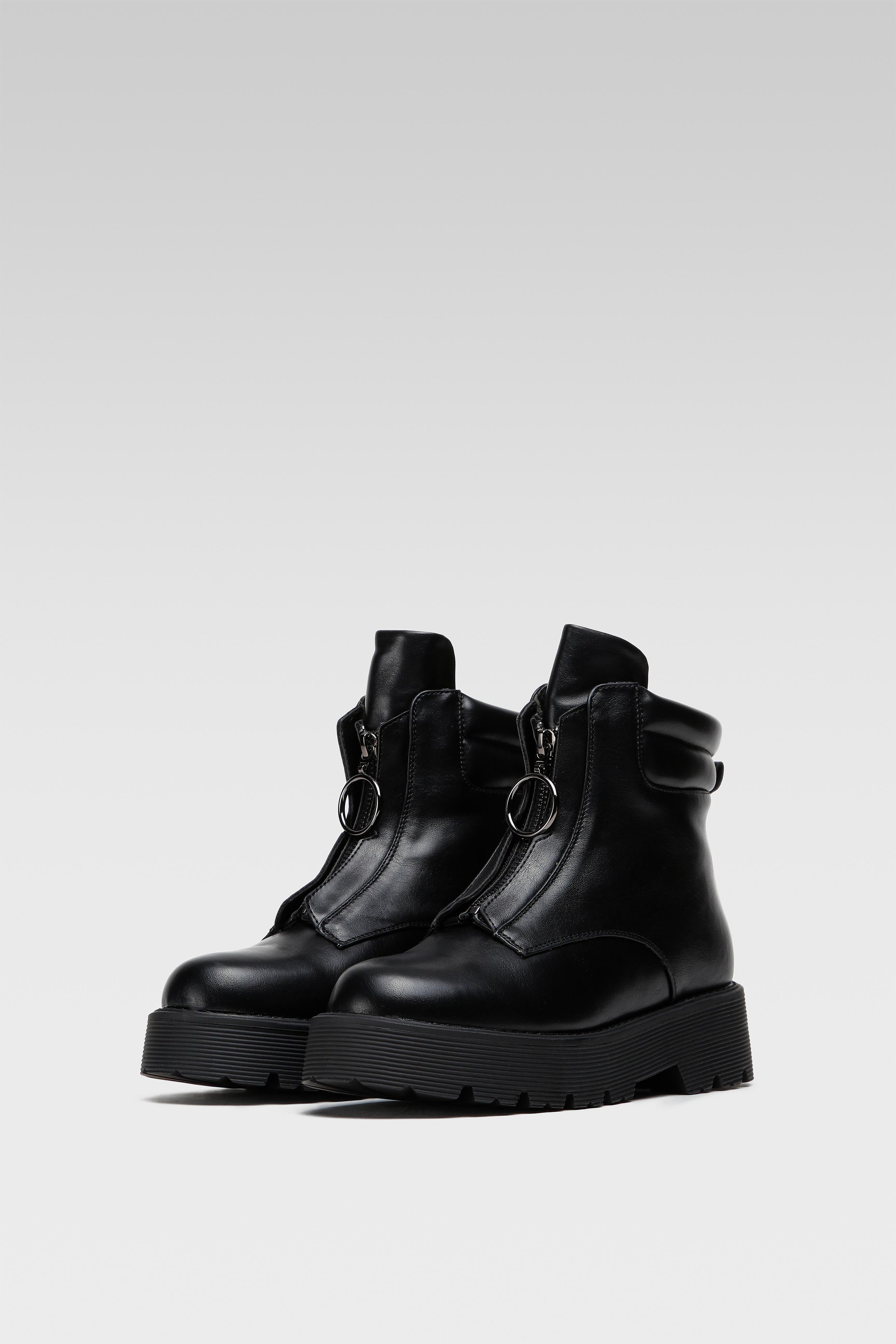 Členková obuv Čierna