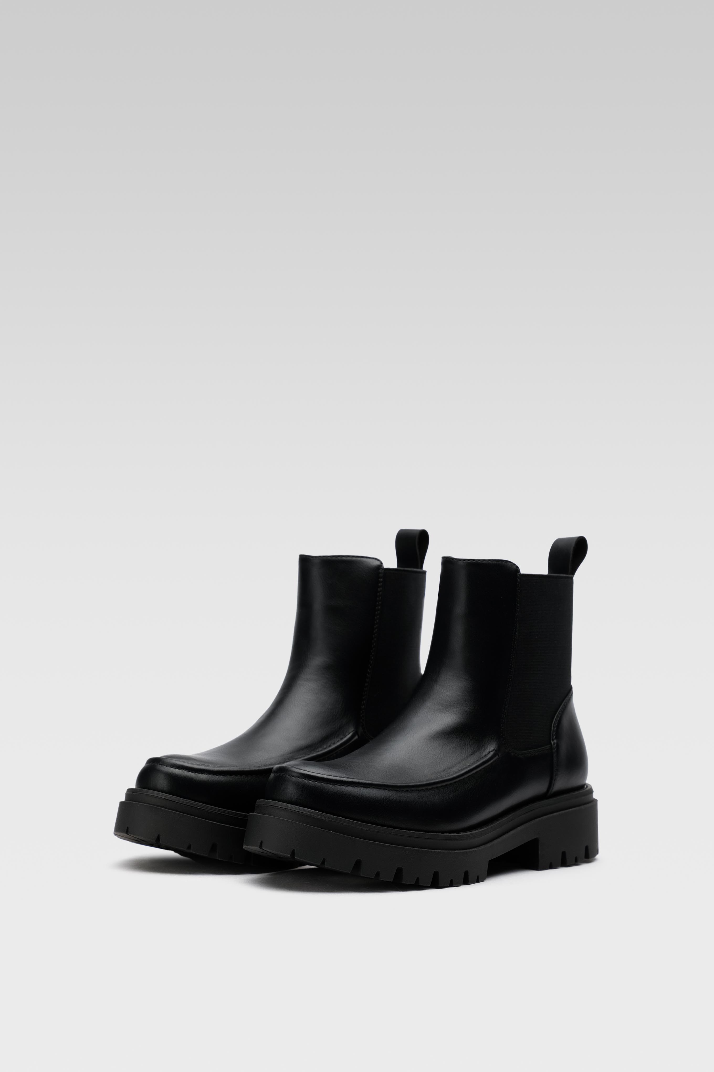 Botine NEGRU