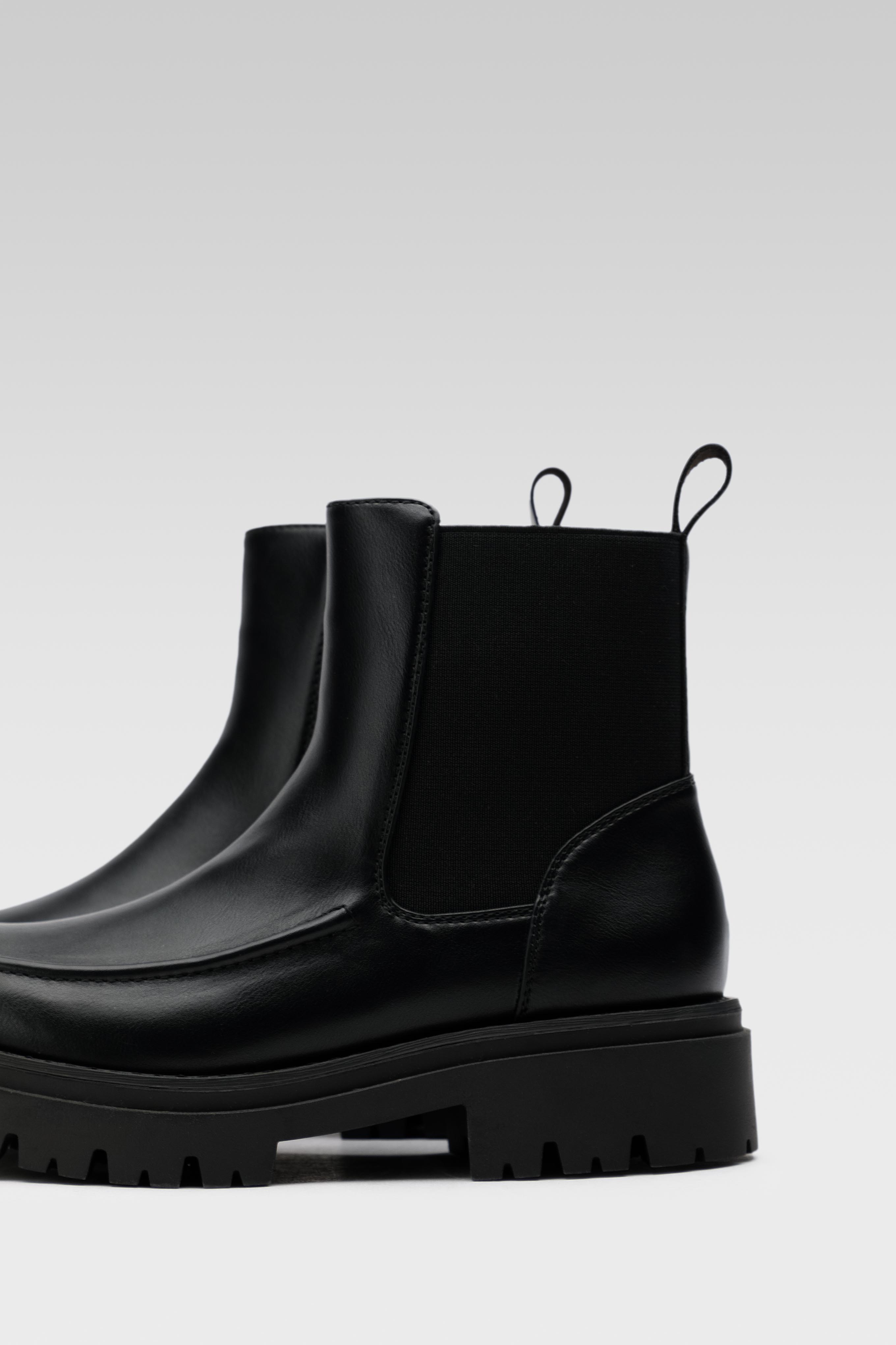 Botine NEGRU