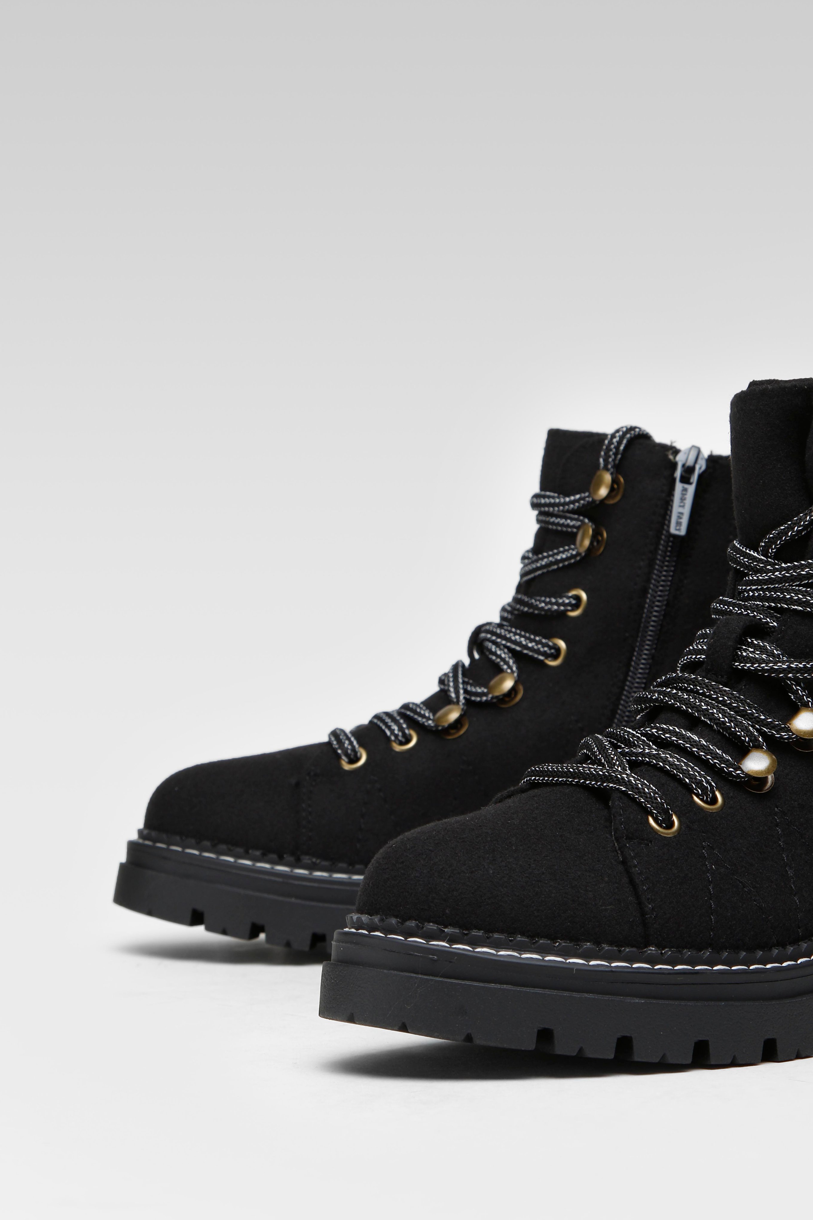 Šněrovací vyšší obuv ČERNÁ