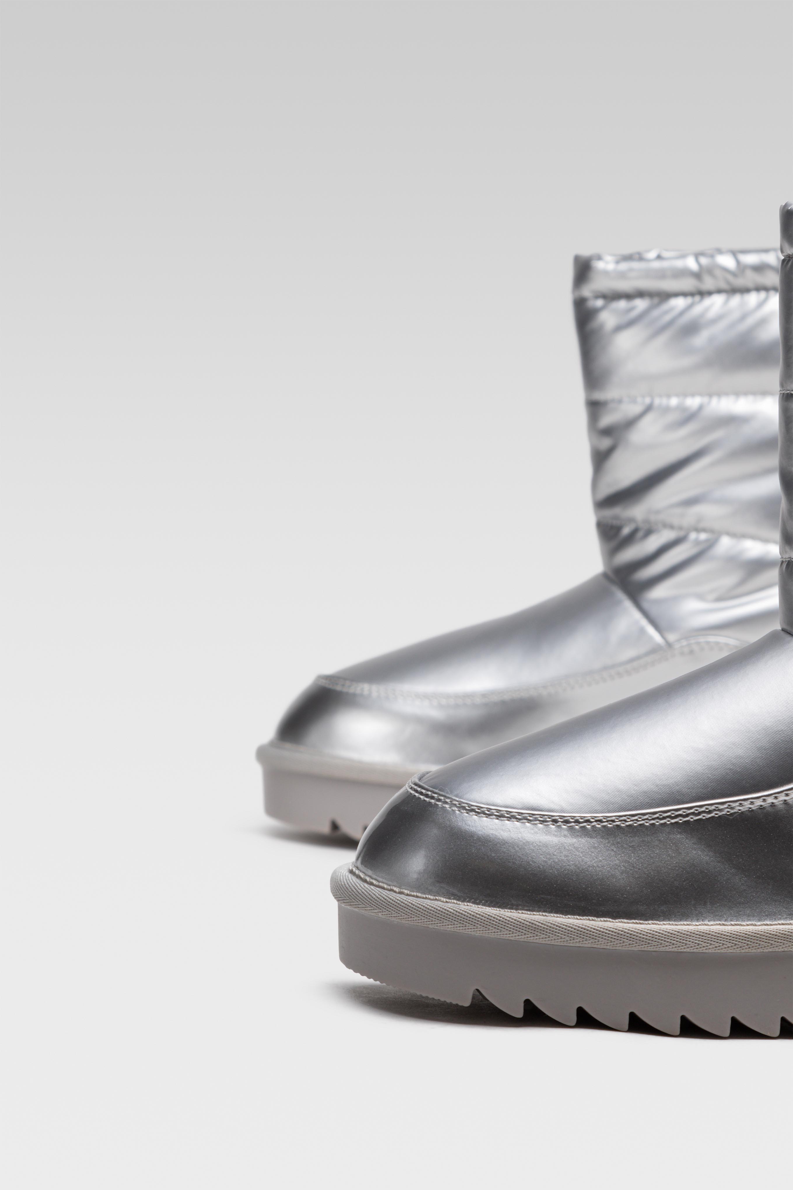 Kotníková obuv STŘÍBRNÁ