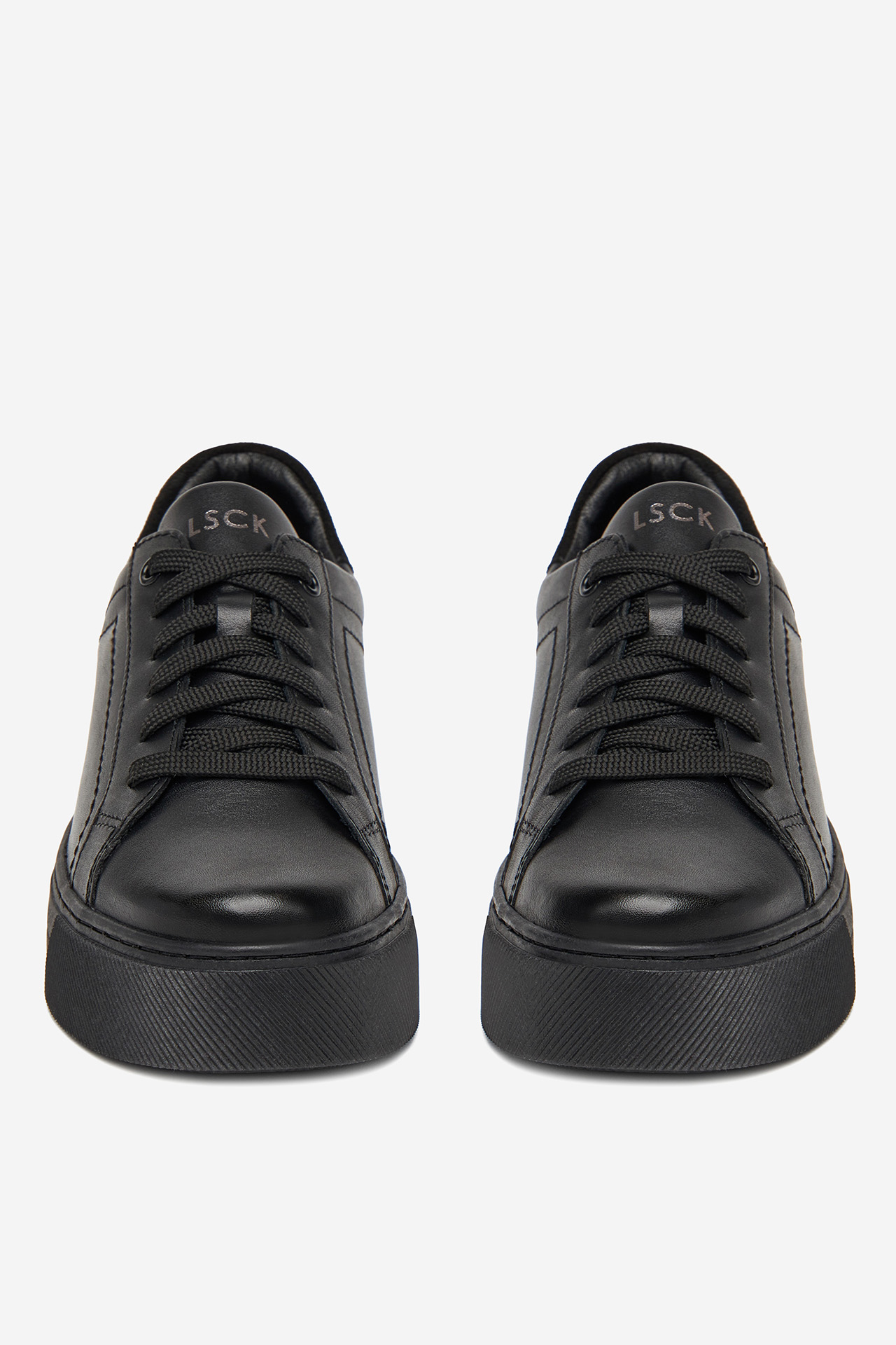 Pantofi închiși NEGRU