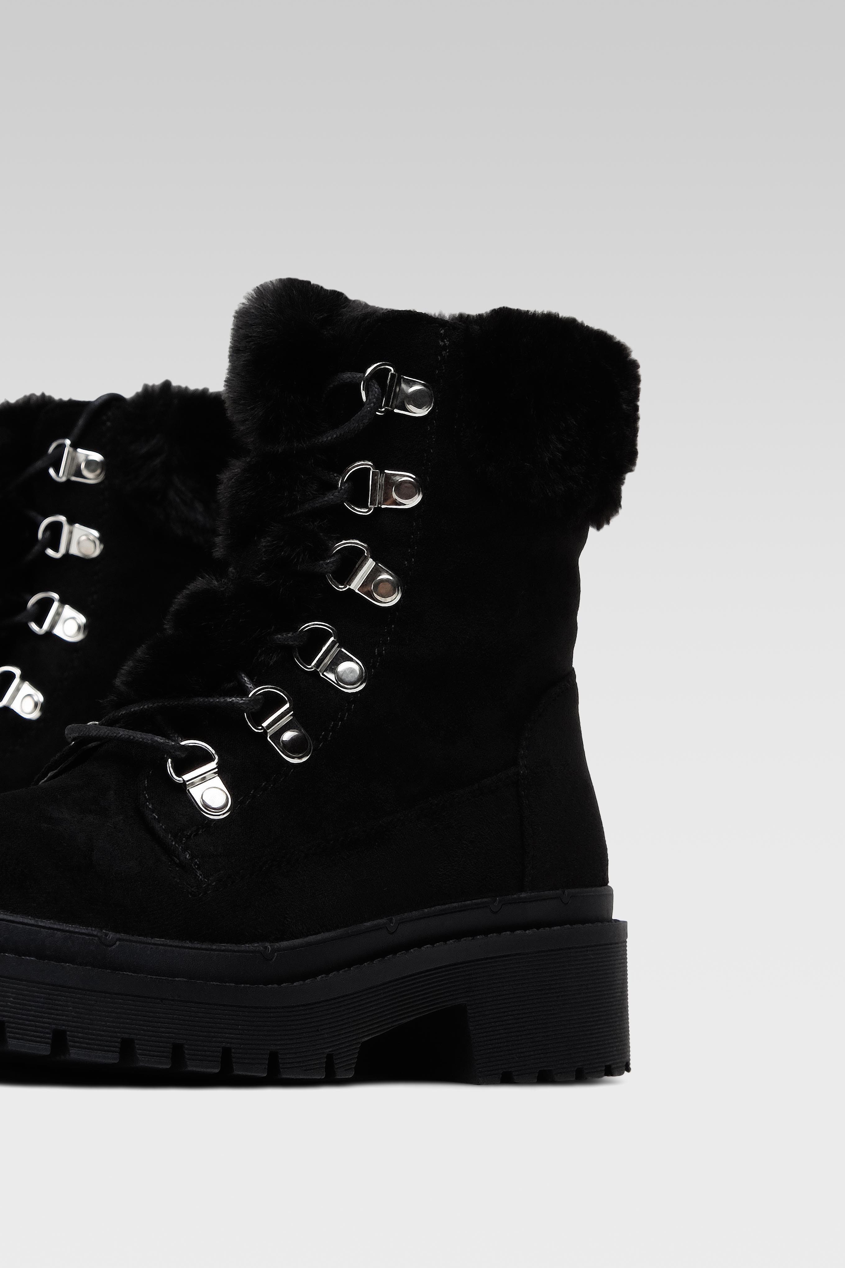 Gležnjarji z vezalkami Črna