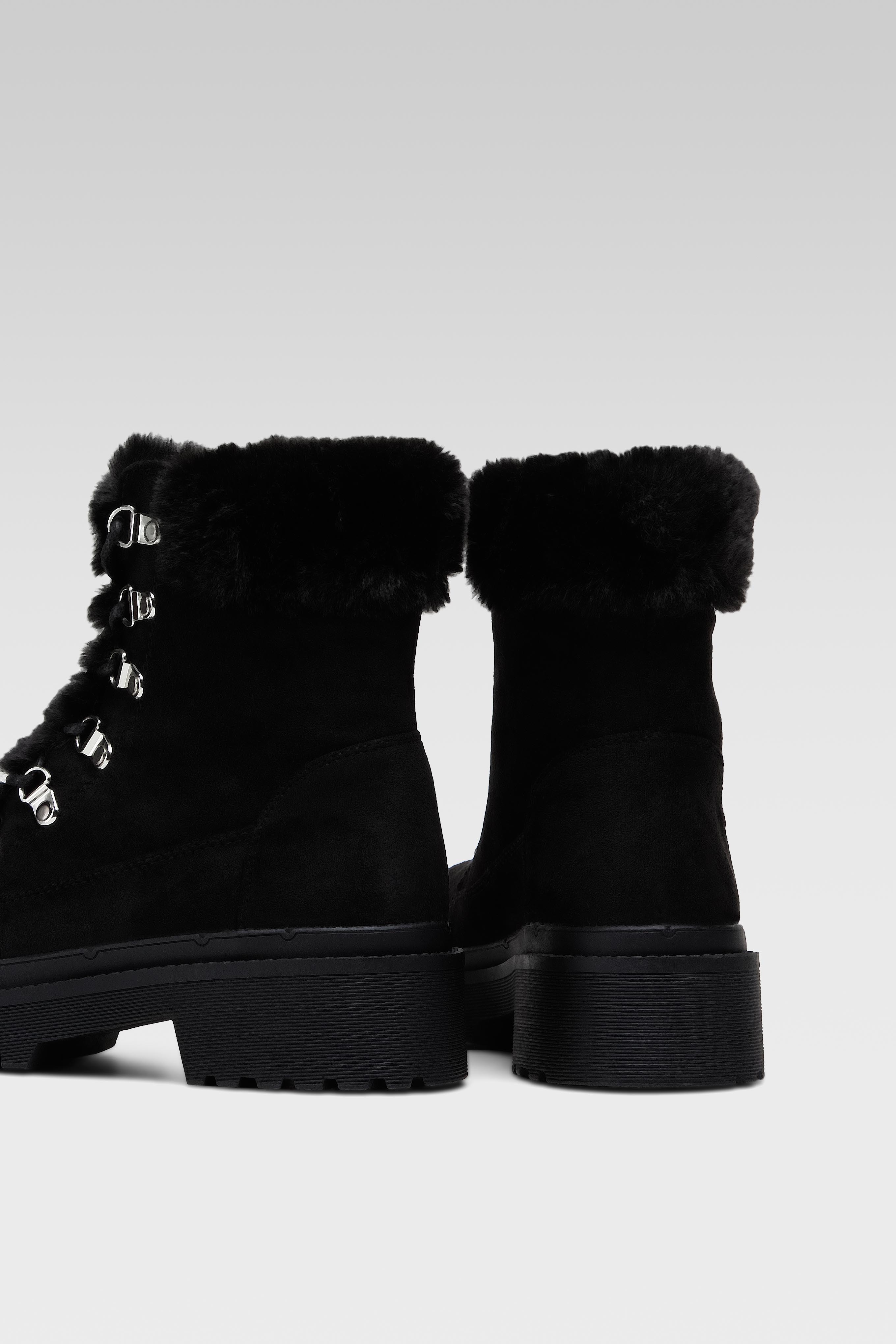 Gležnjarji z vezalkami Črna