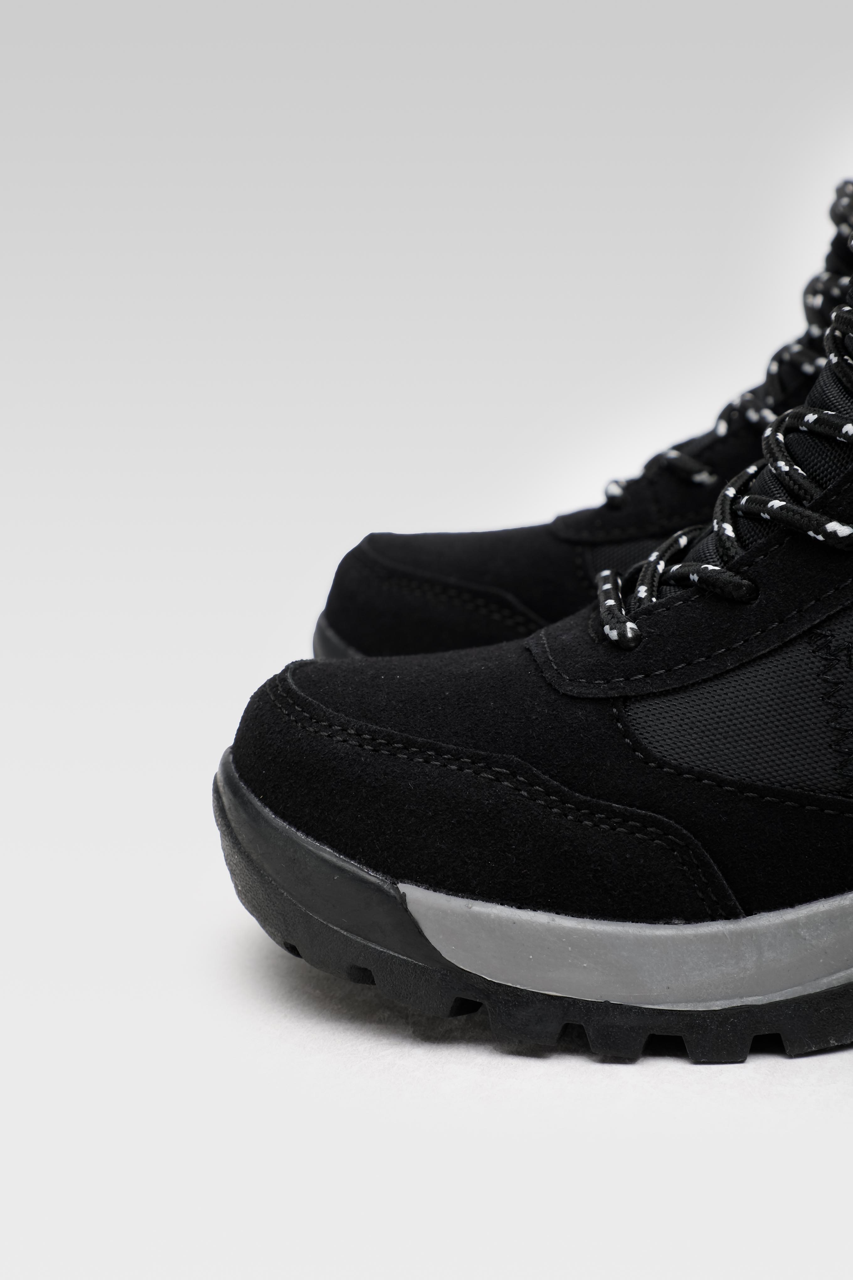 Gležnjarji z vezalkami Črna