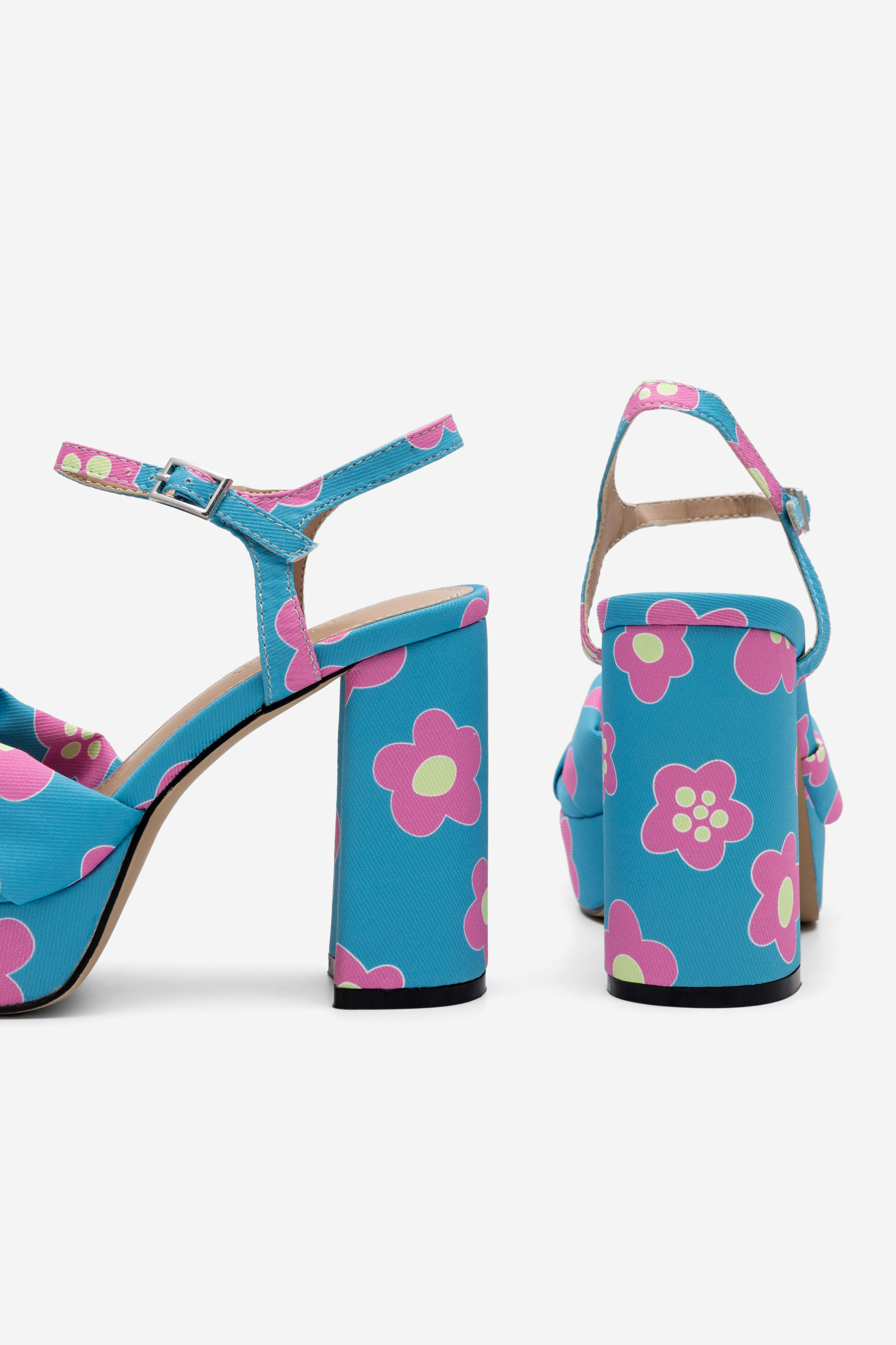 Sandály BLANKYTNĚ MODRÁ