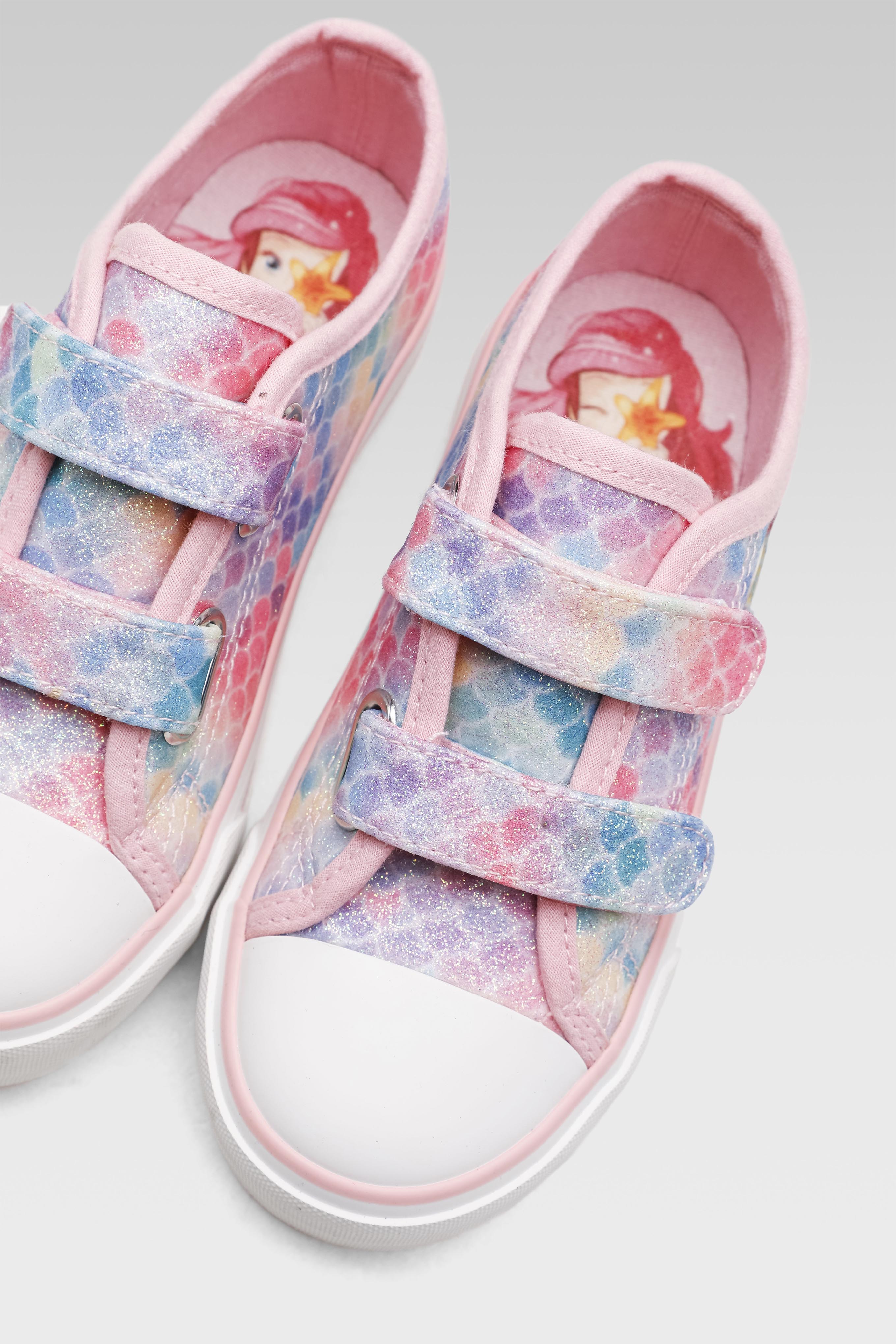 Platnene superge Pisano