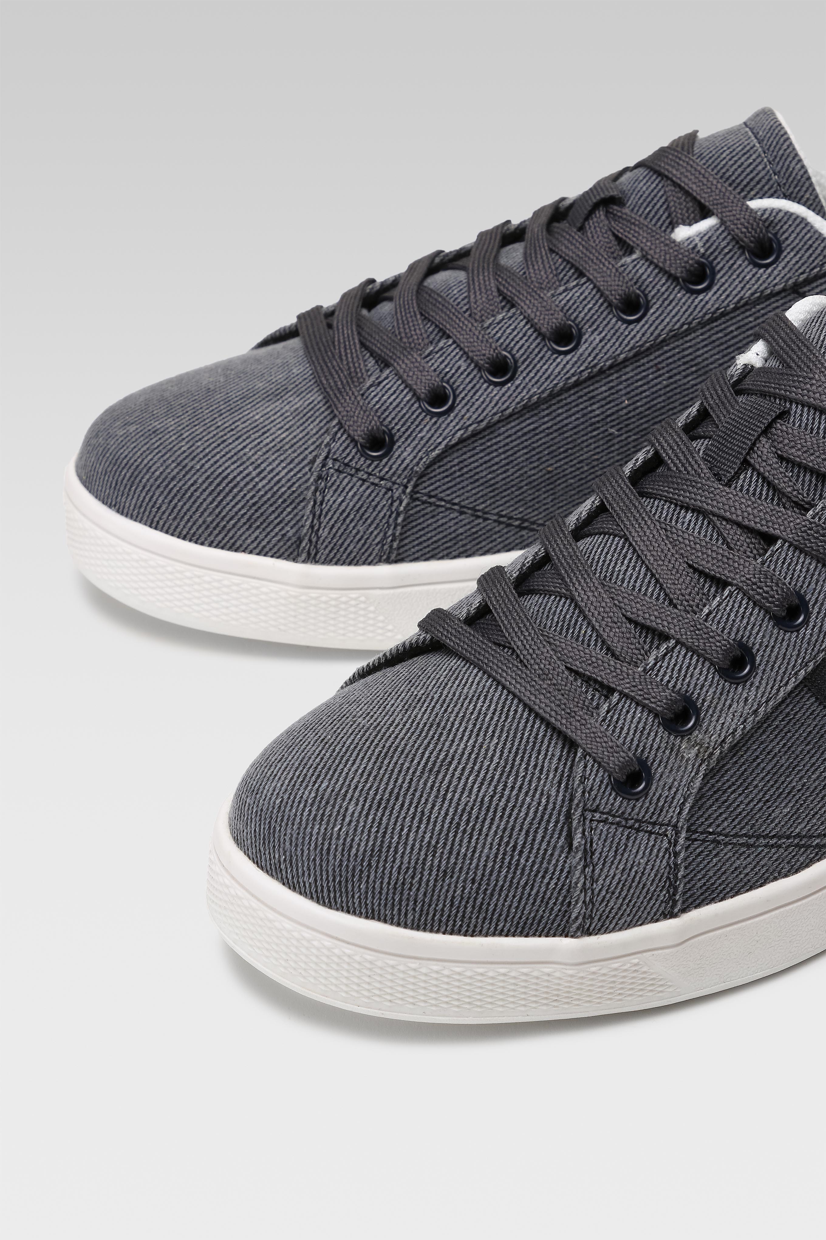 Platnene superge Modra