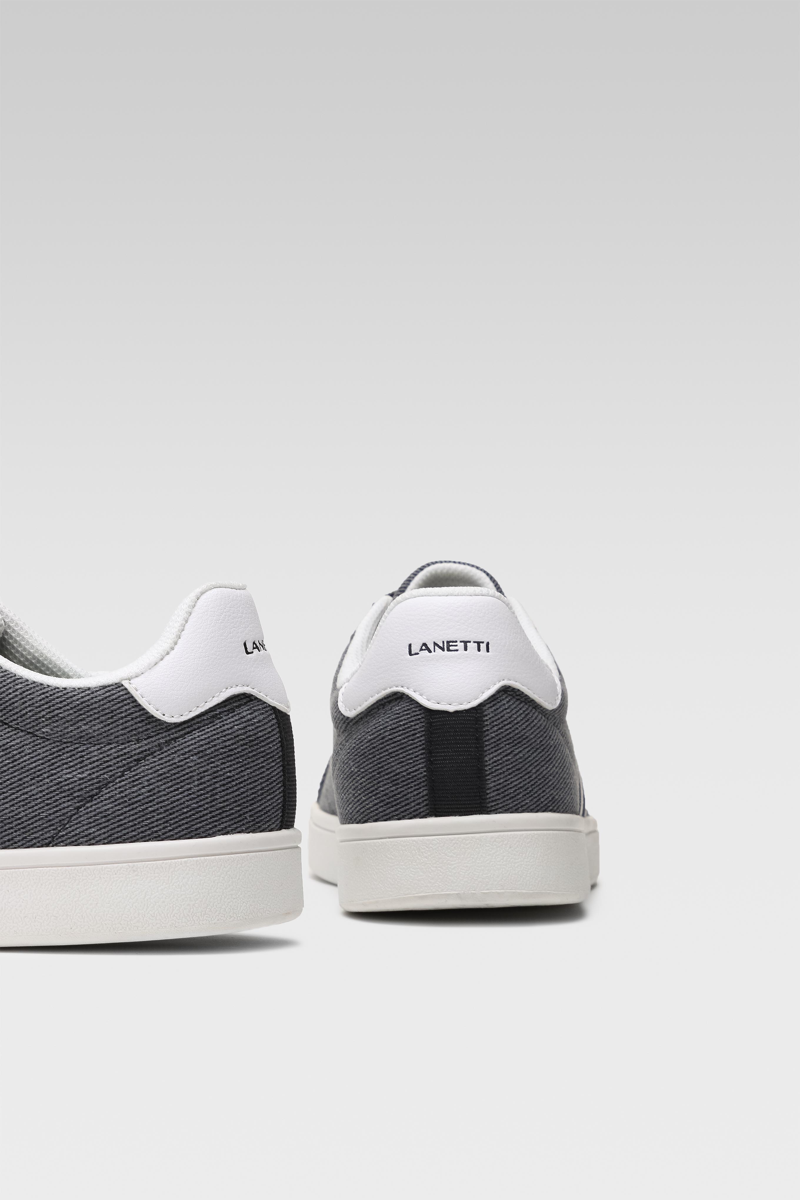 Platnene superge Modra