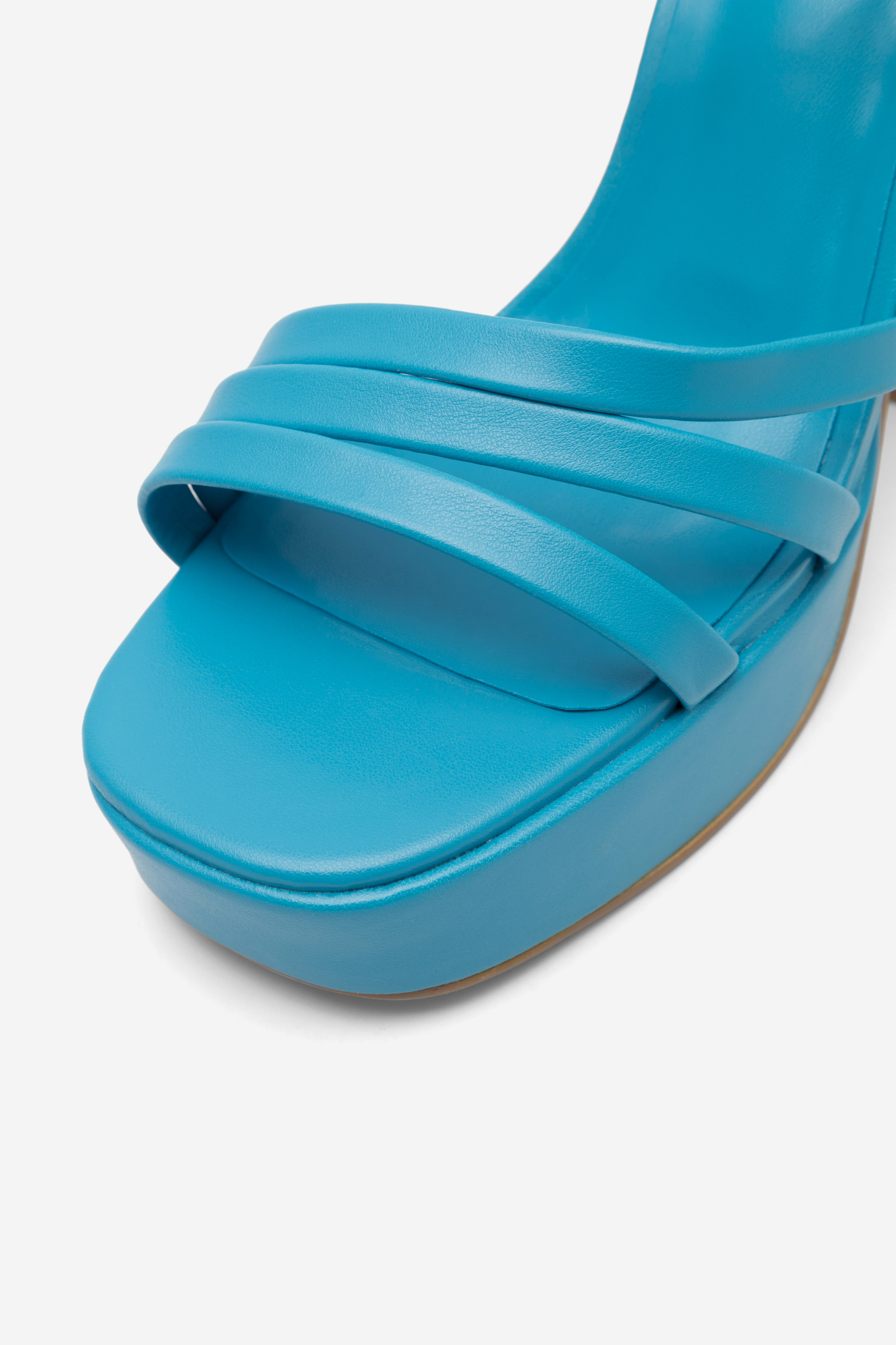 Sandály BLANKYTNĚ MODRÁ