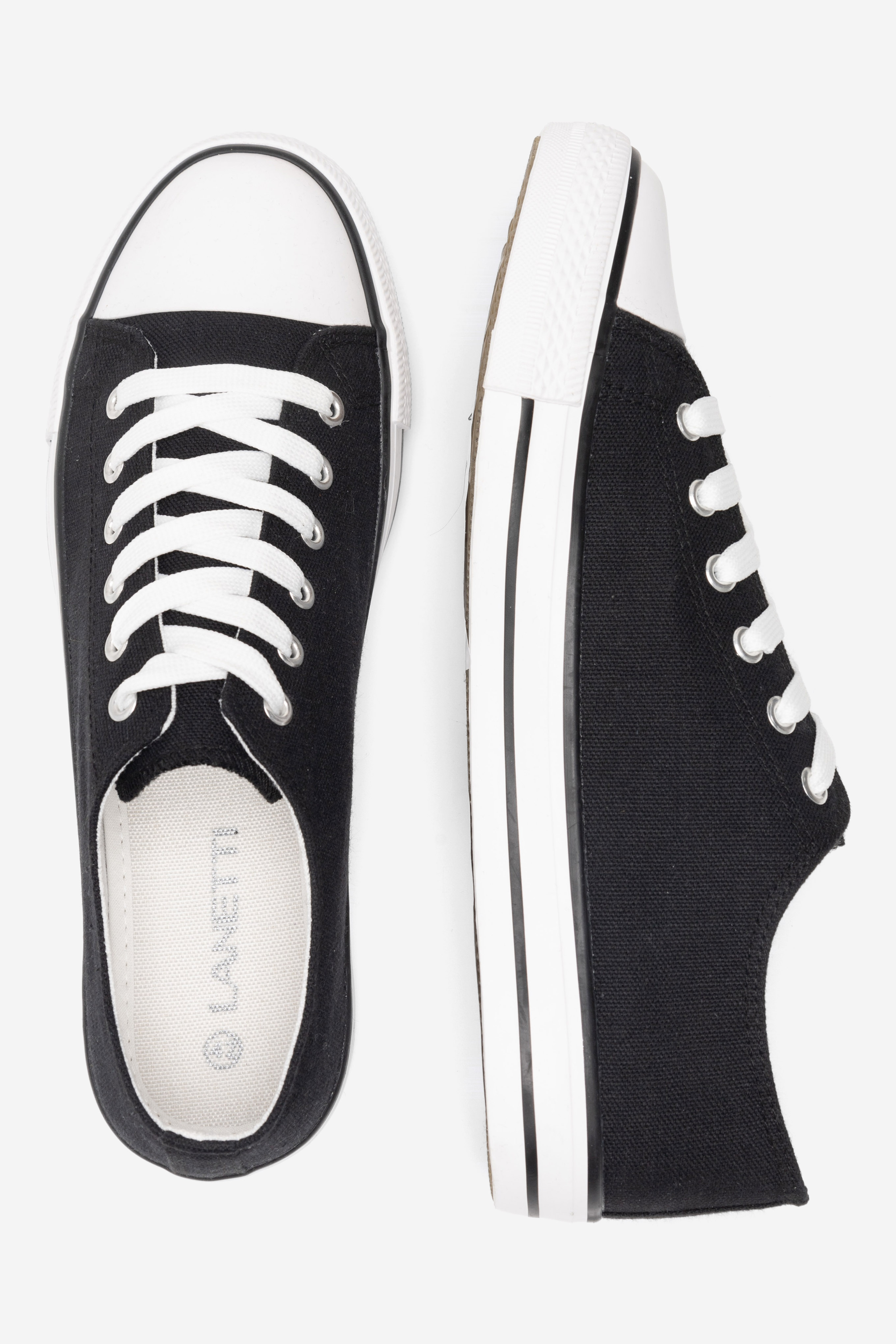 Platnene superge Črna