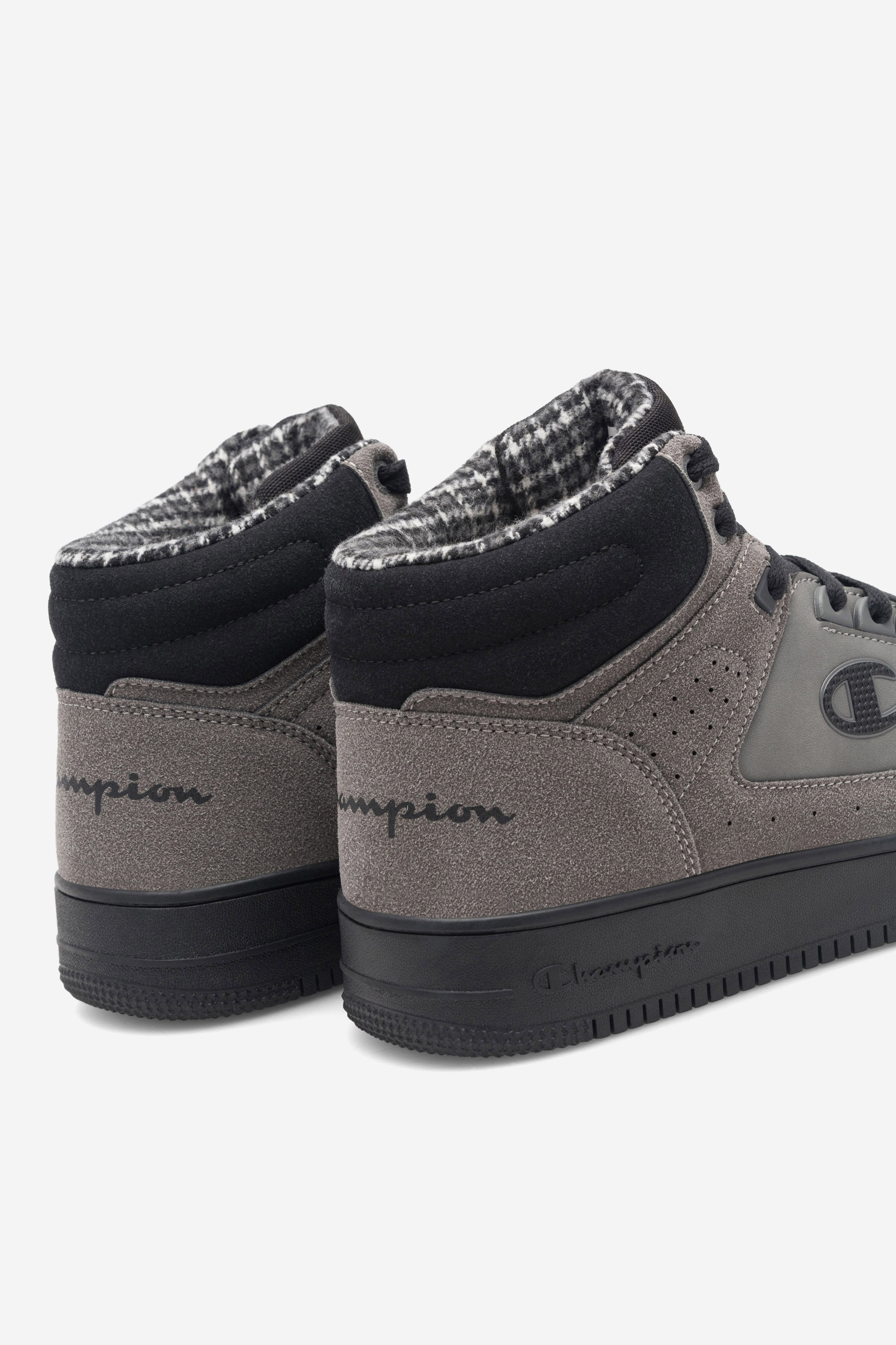 Încălțăminte sport GRI