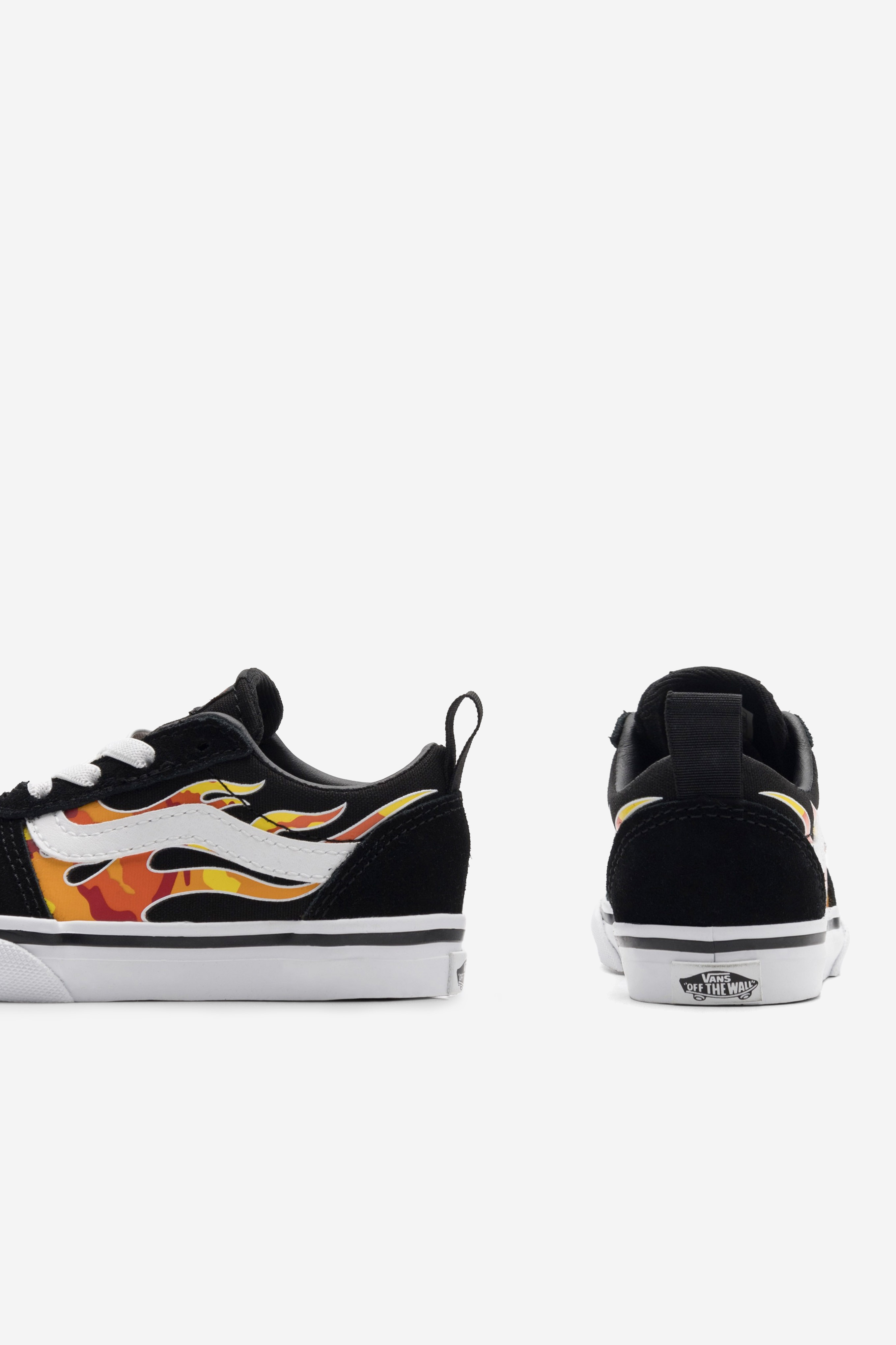 Platnene superge Črna