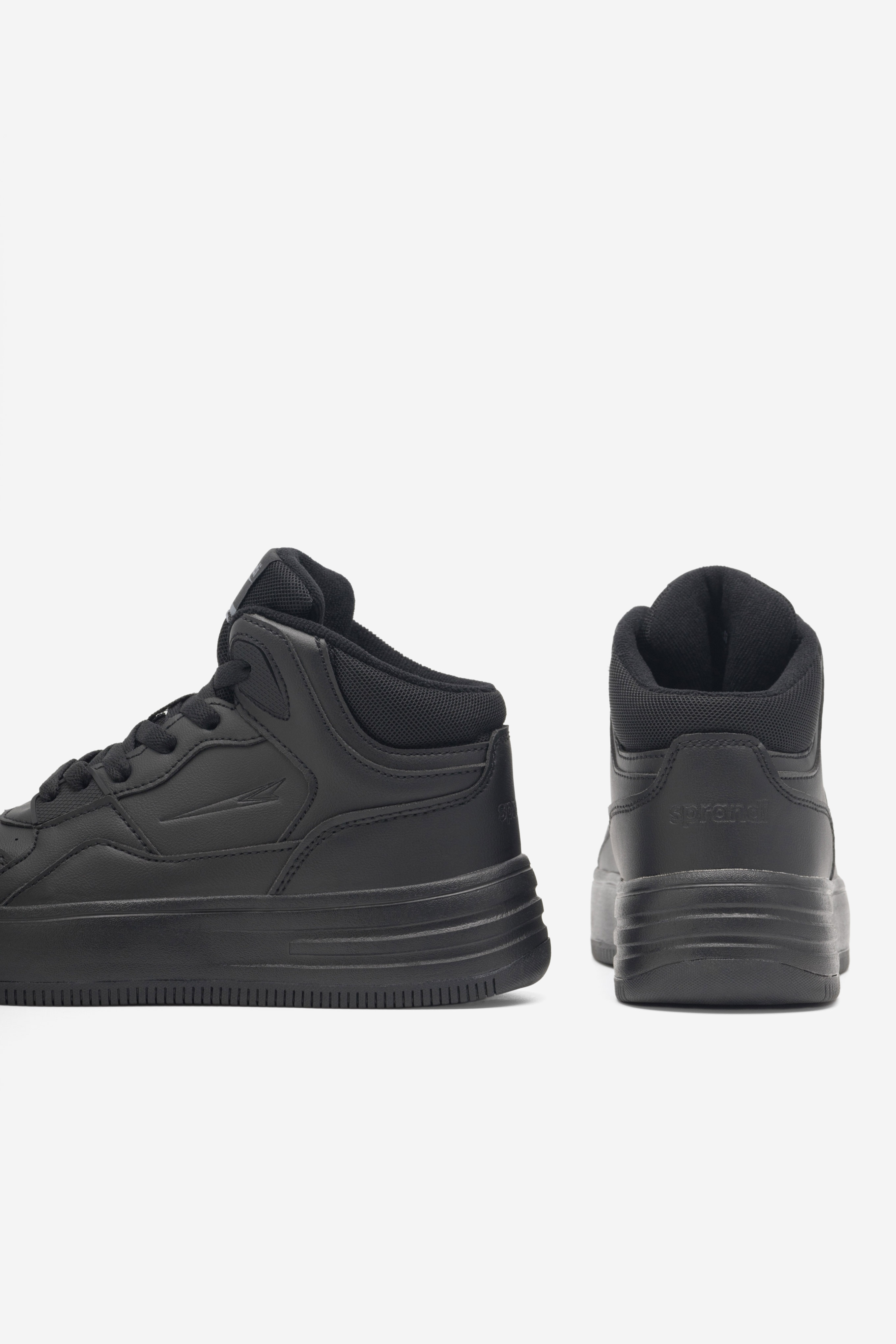 Sportovní obuv ČERNÁ