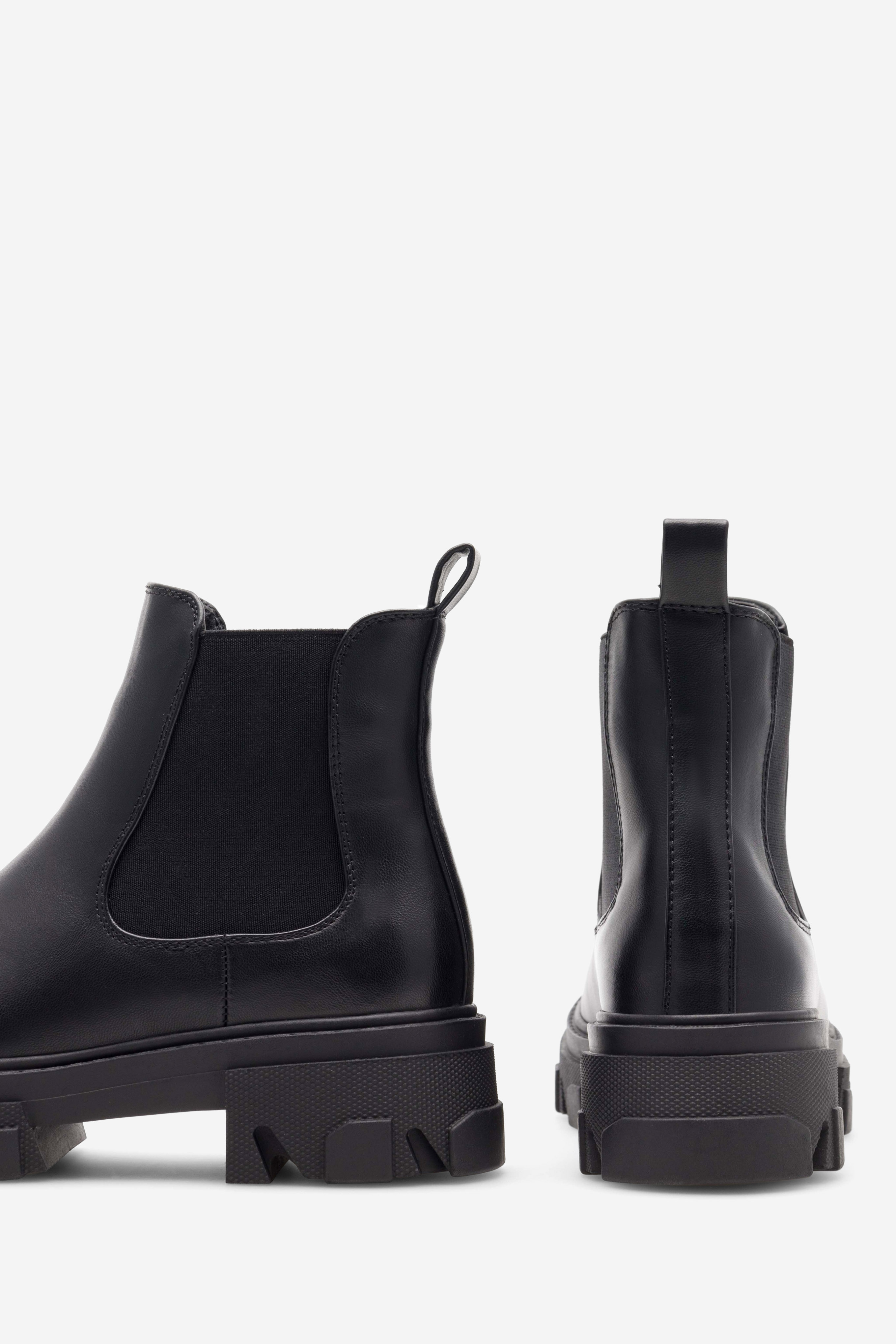 Kotníková obuv ČERNÁ