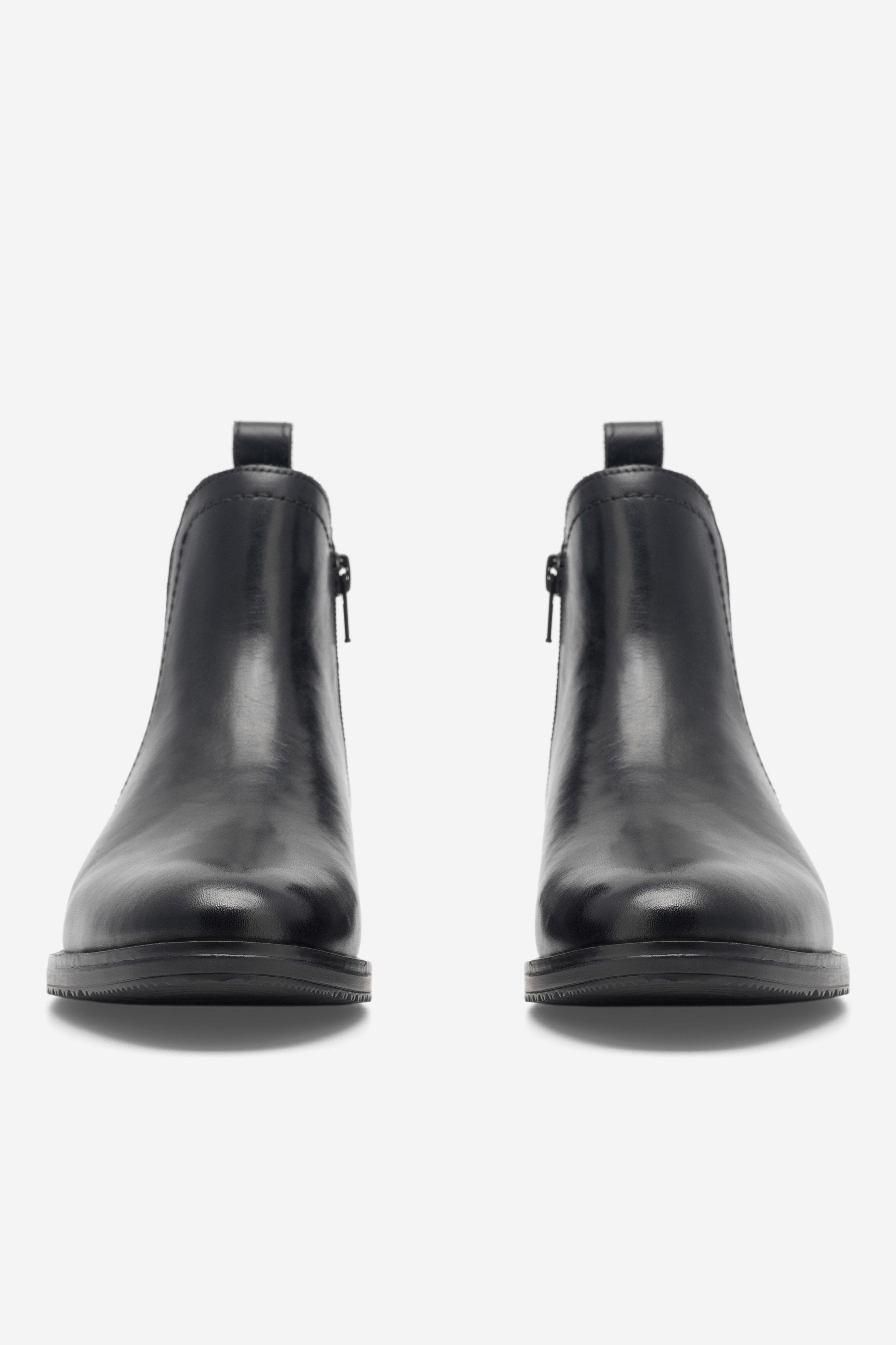 Členková obuv s elastickým prvkom Čierna