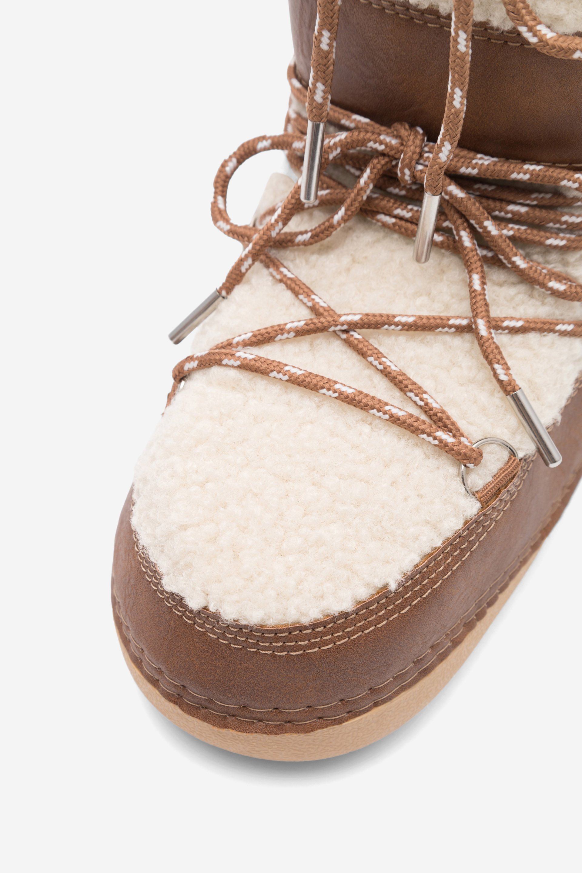 Kotníková obuv CAMEL