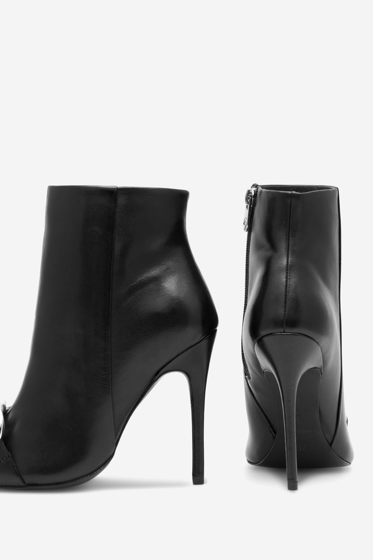 Kotníková obuv ČERNÁ