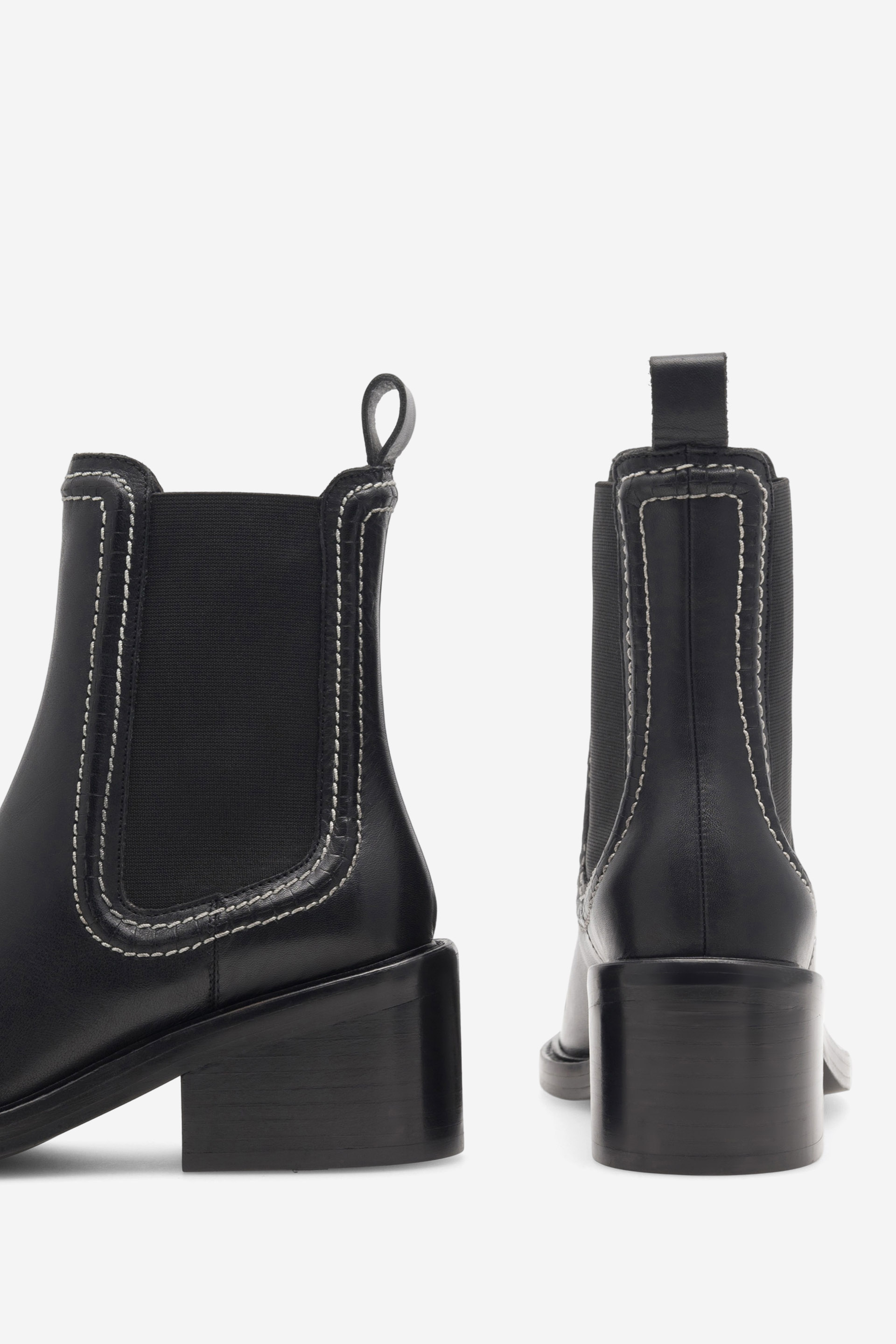 Kotníková obuv ČERNÁ