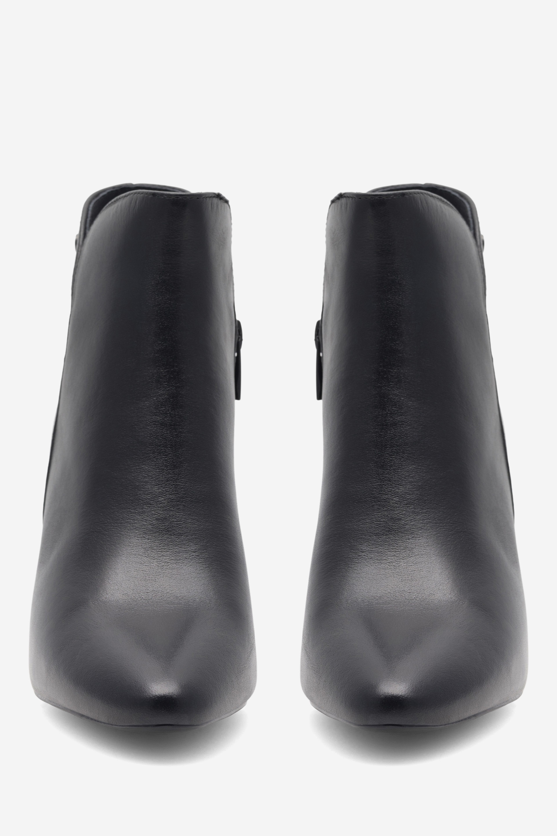 Kotníková obuv ČERNÁ