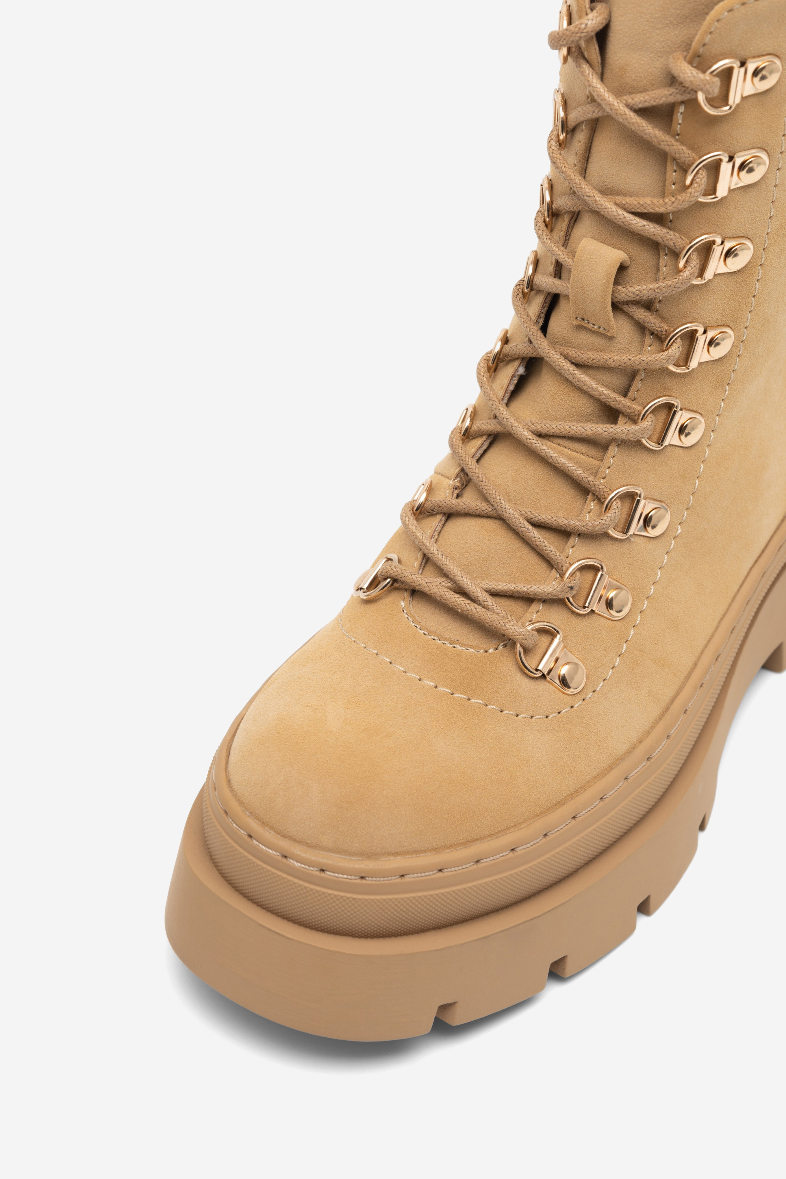 Šněrovací vyšší obuv CAMEL