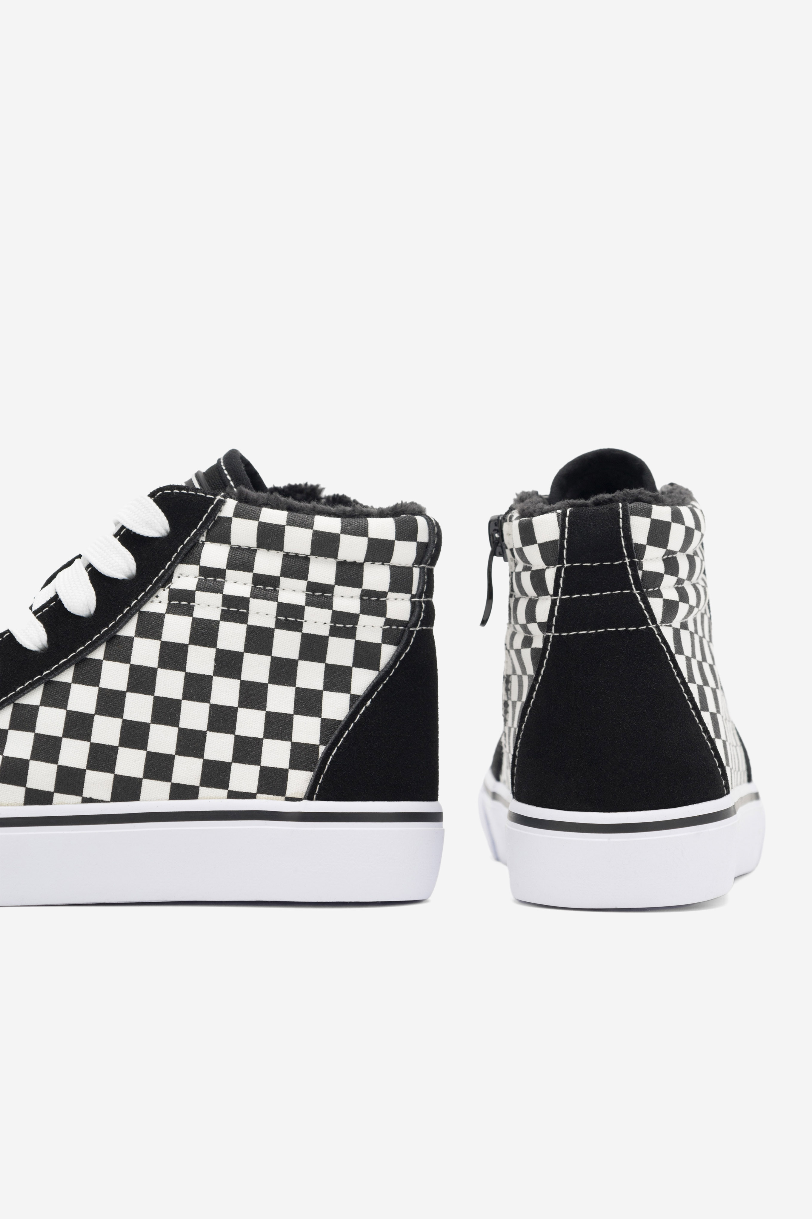 Platnene superge Črna