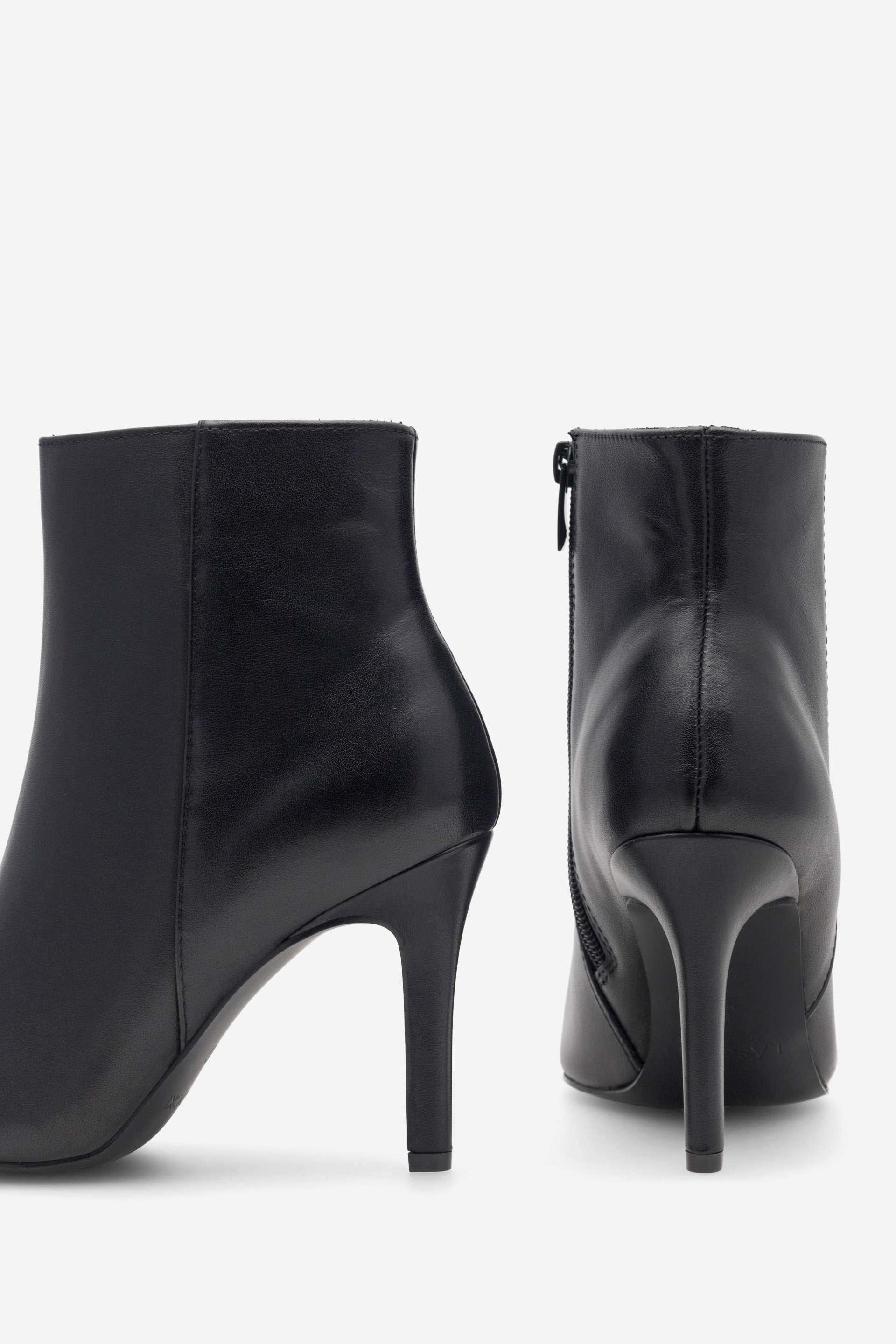 Členková obuv Čierna