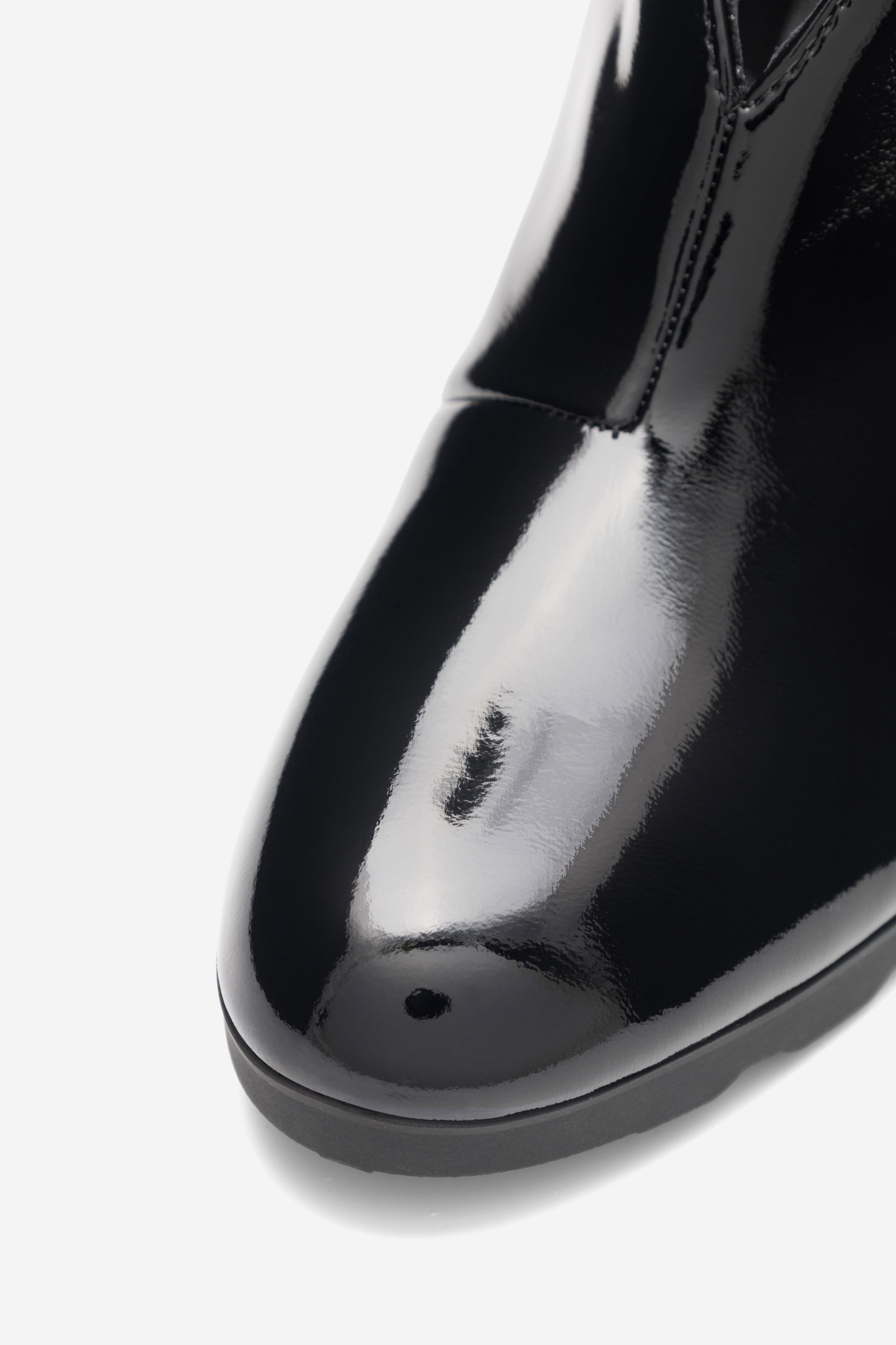 Kotníková obuv ČERNÁ