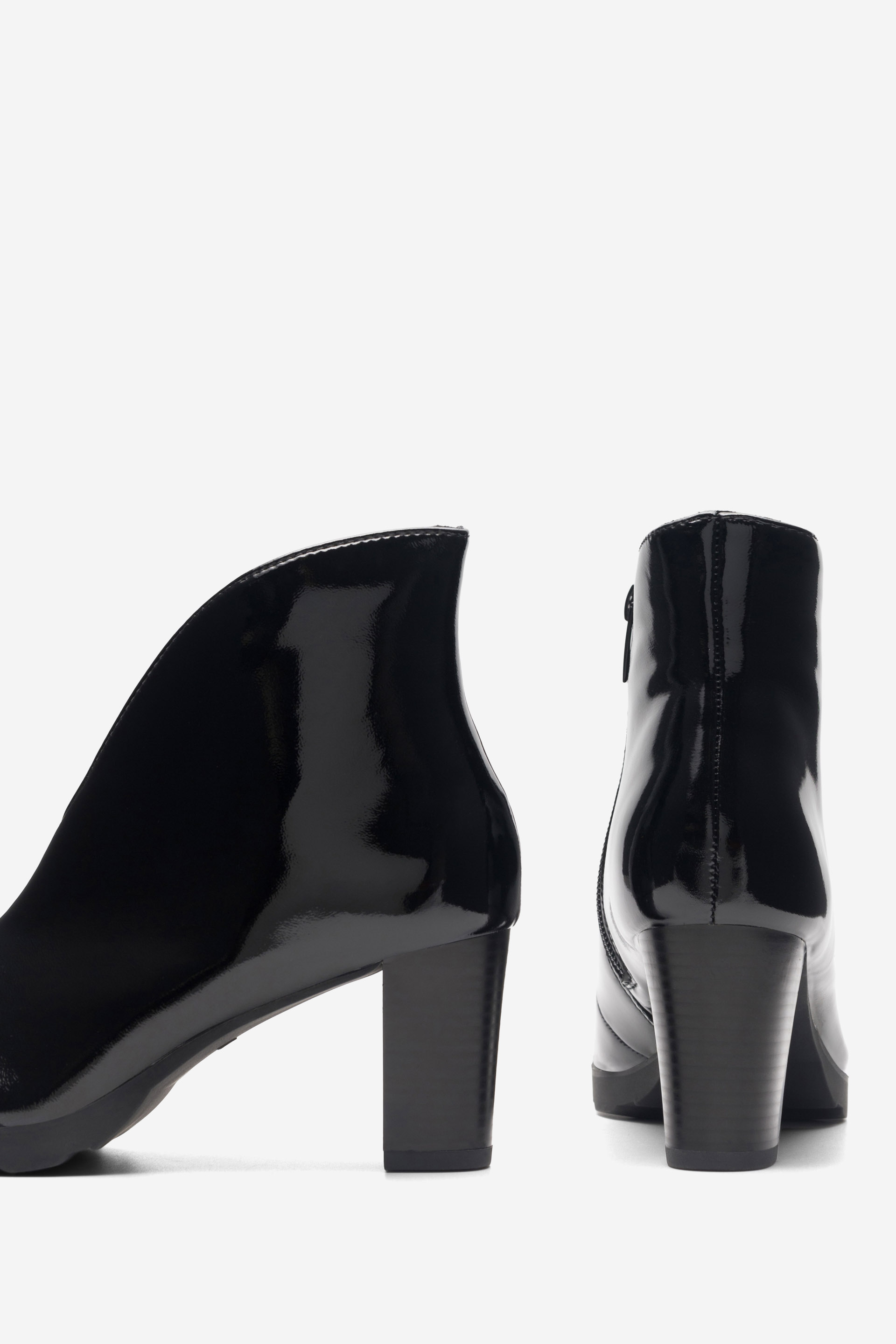 Kotníková obuv ČERNÁ