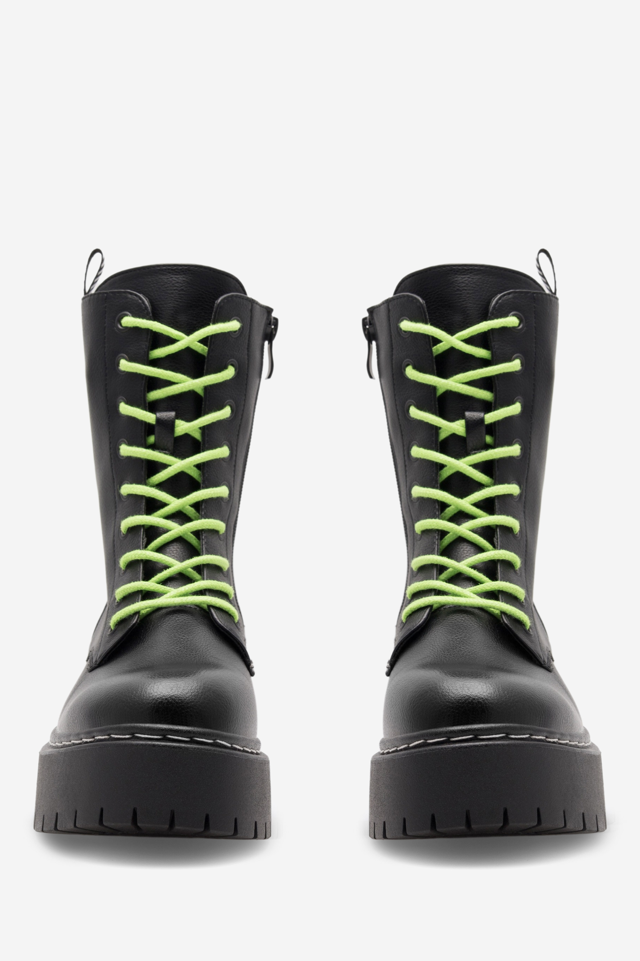 Šněrovací vyšší obuv ČERNÁ