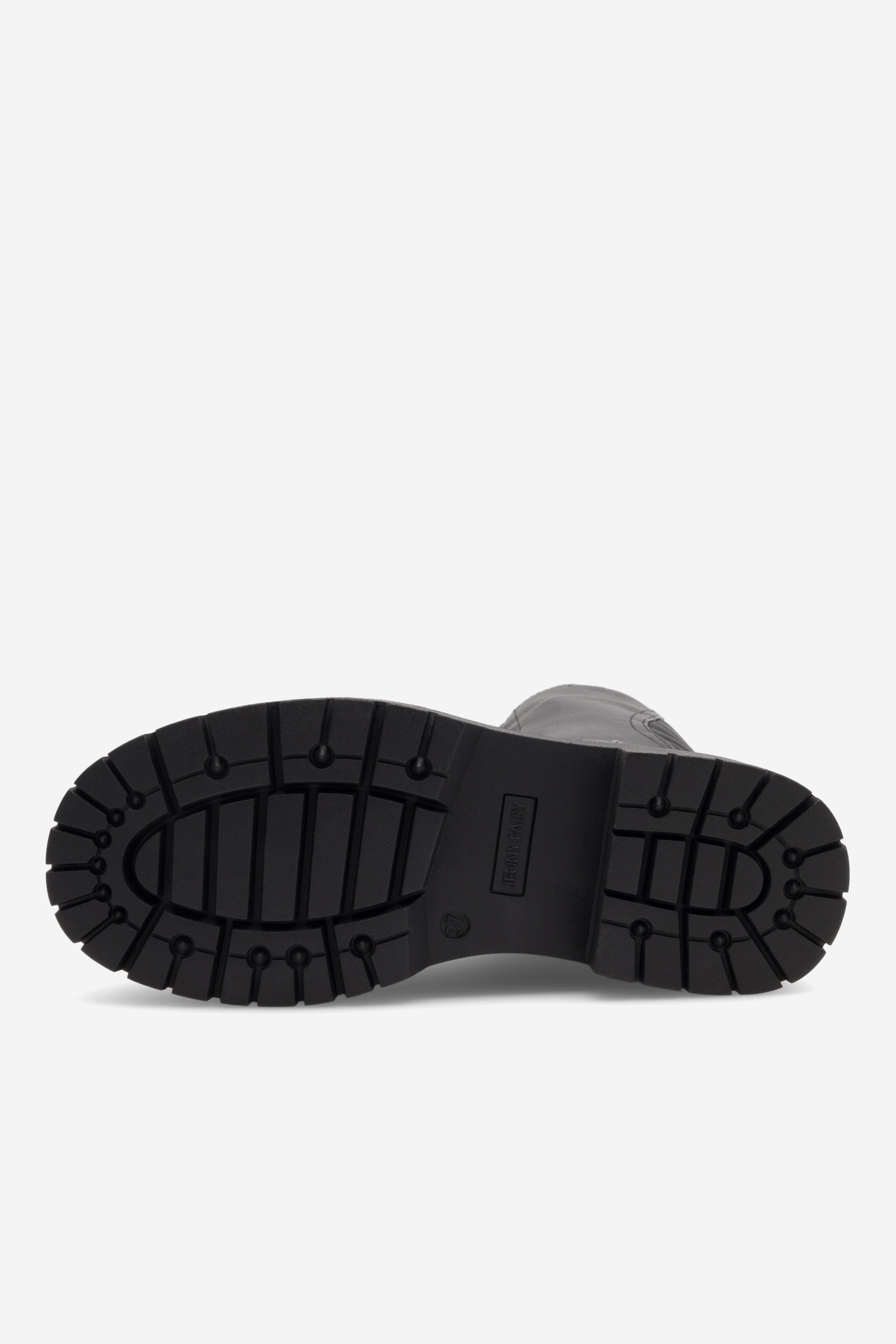 Šněrovací vyšší obuv ČERNÁ