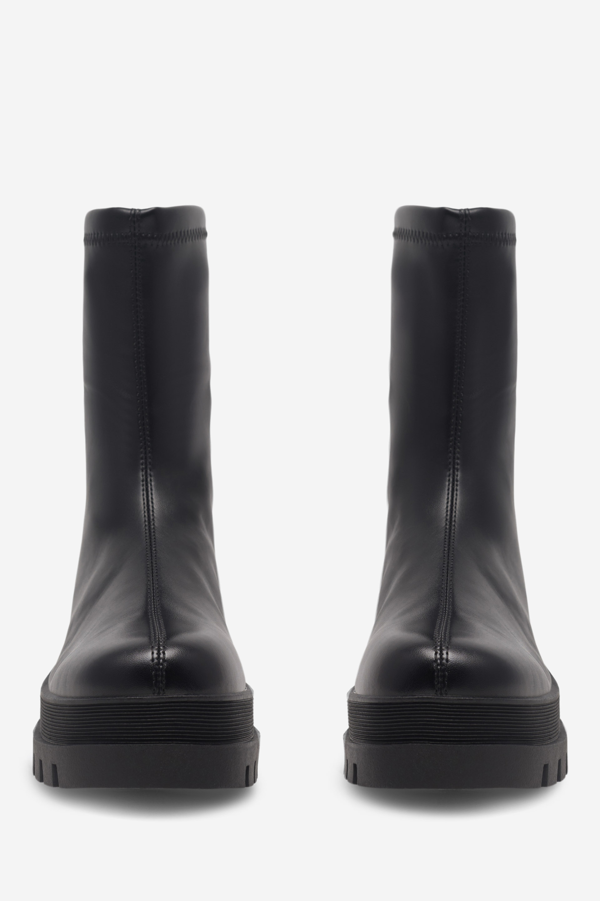 Kotníková obuv ČERNÁ