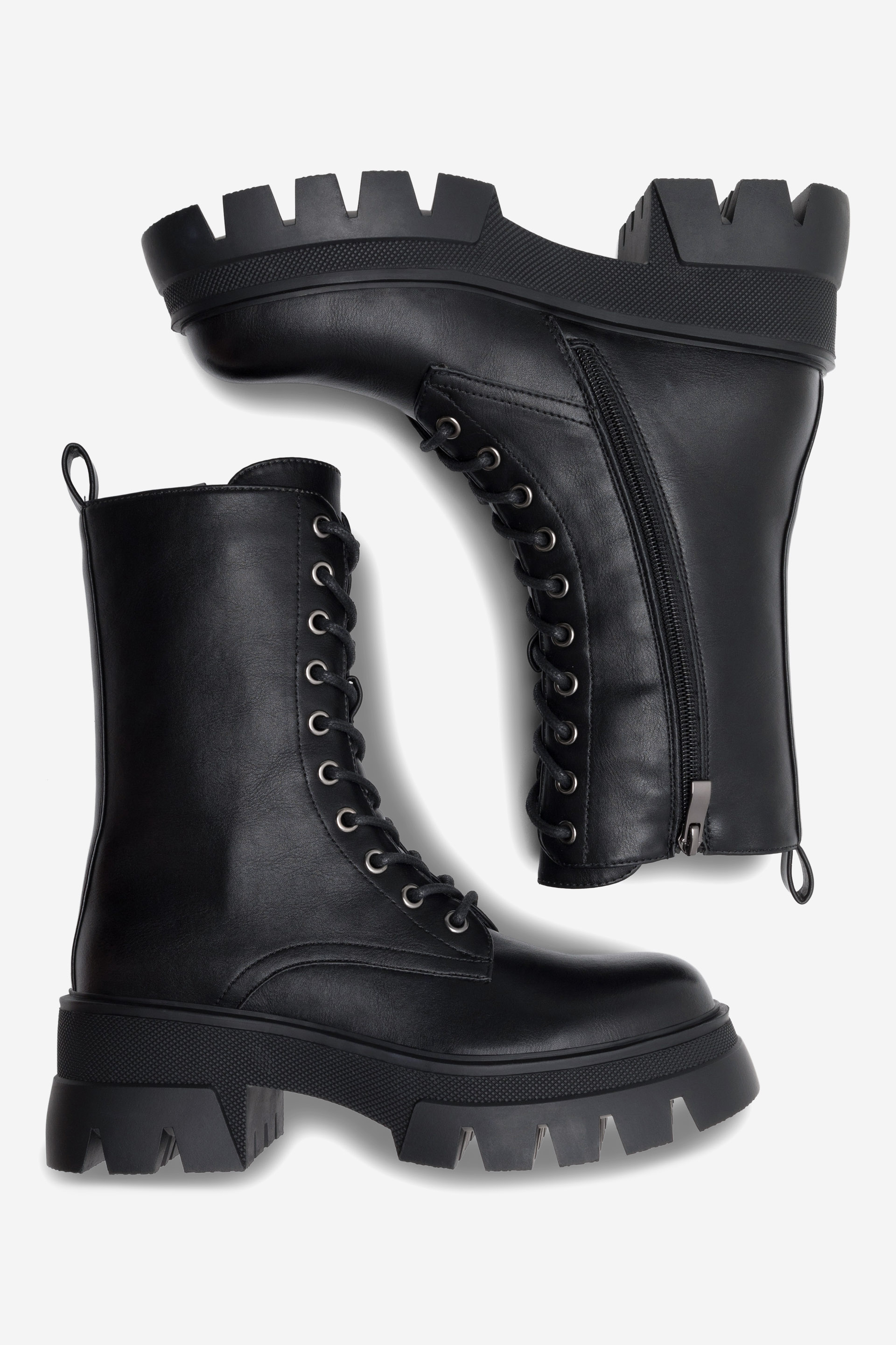 Šněrovací vyšší obuv ČERNÁ