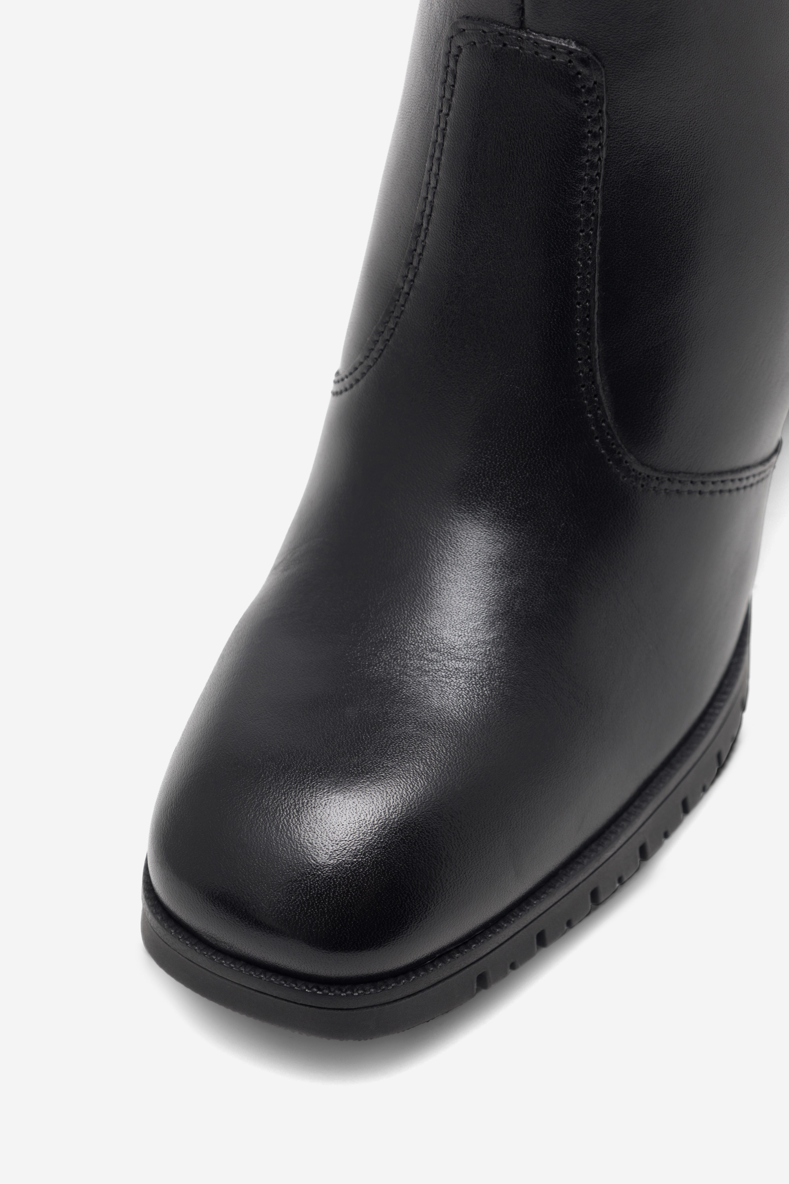 Kotníková obuv ČERNÁ