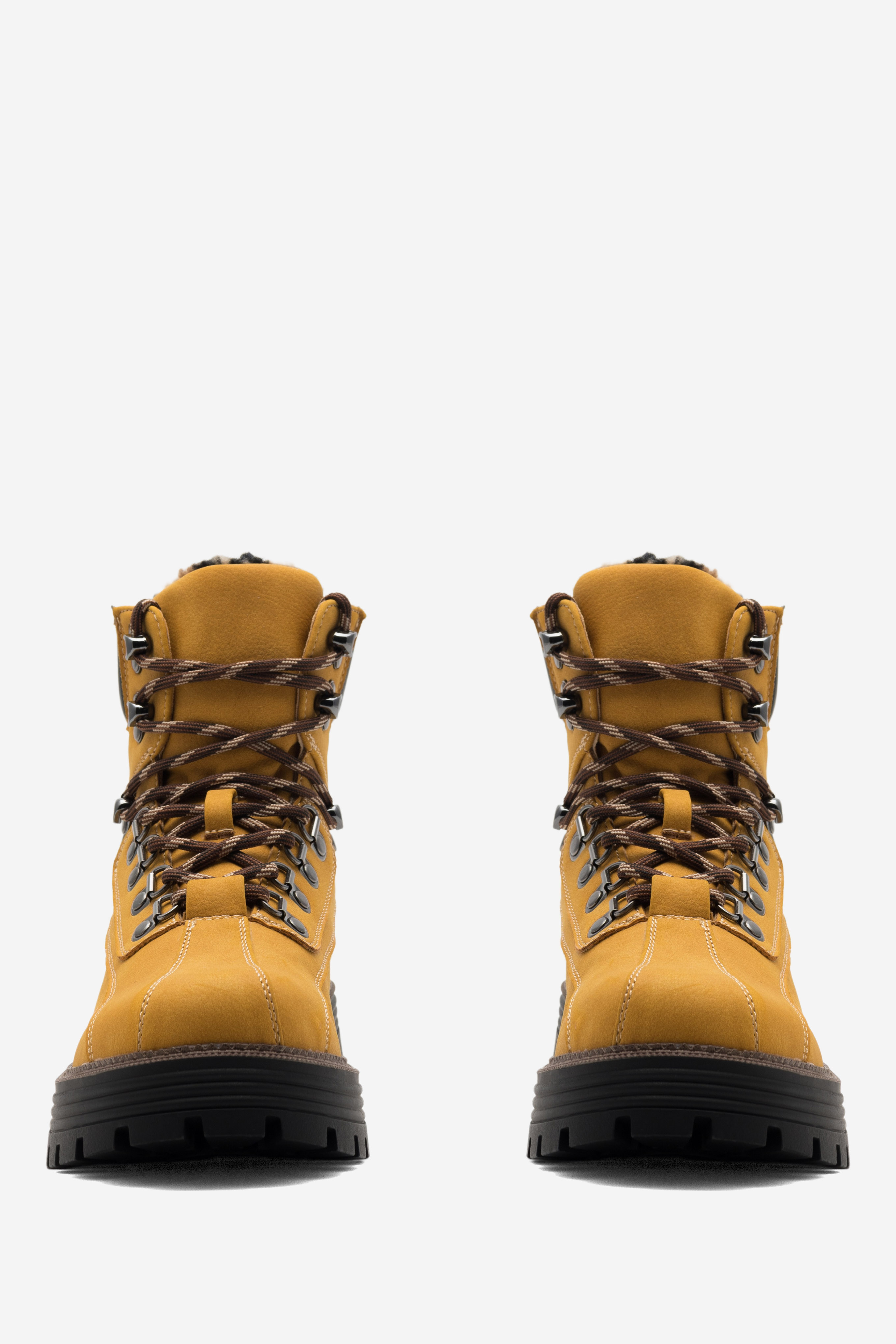 Šněrovací vyšší obuv CAMEL