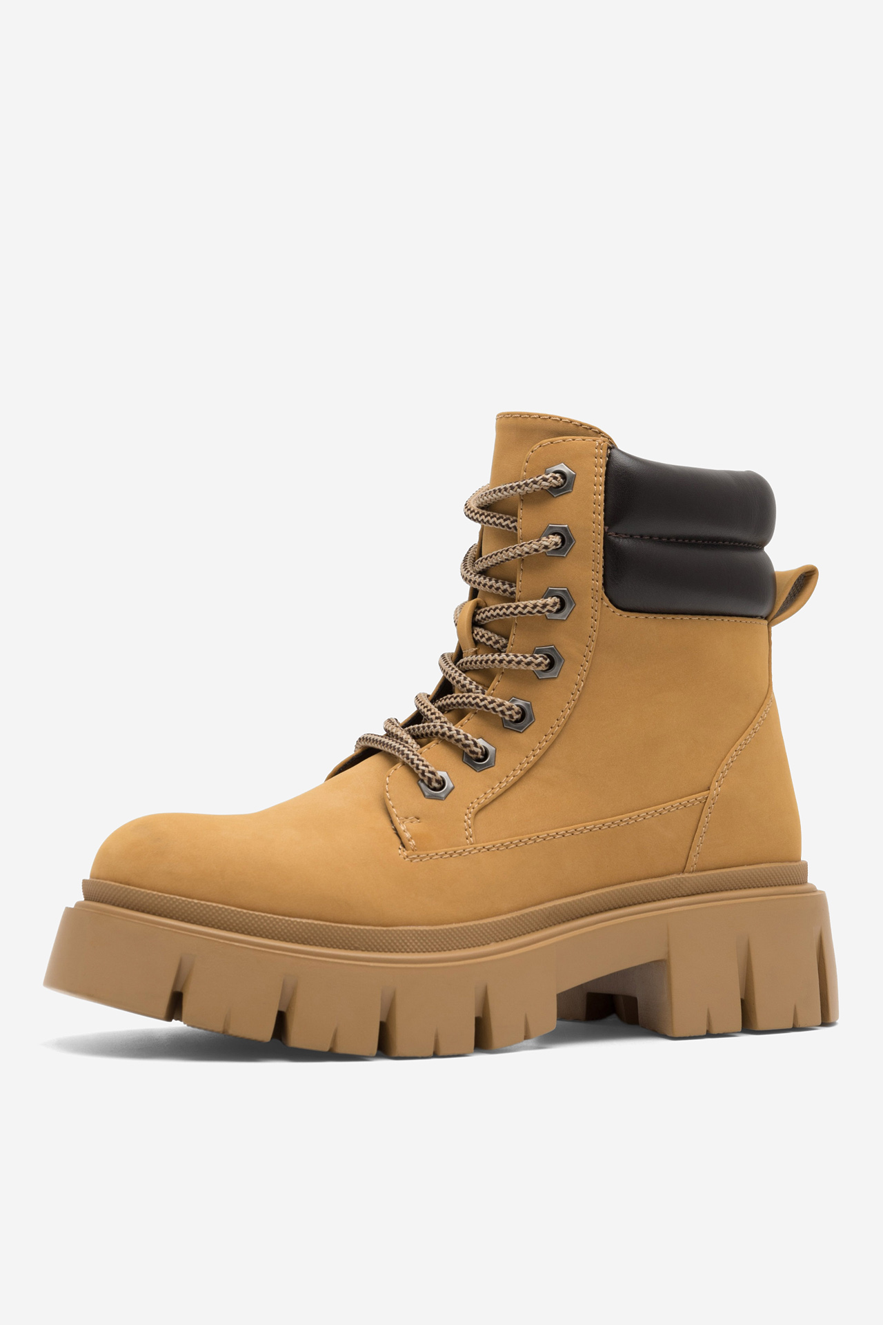 Šněrovací vyšší obuv CAMEL