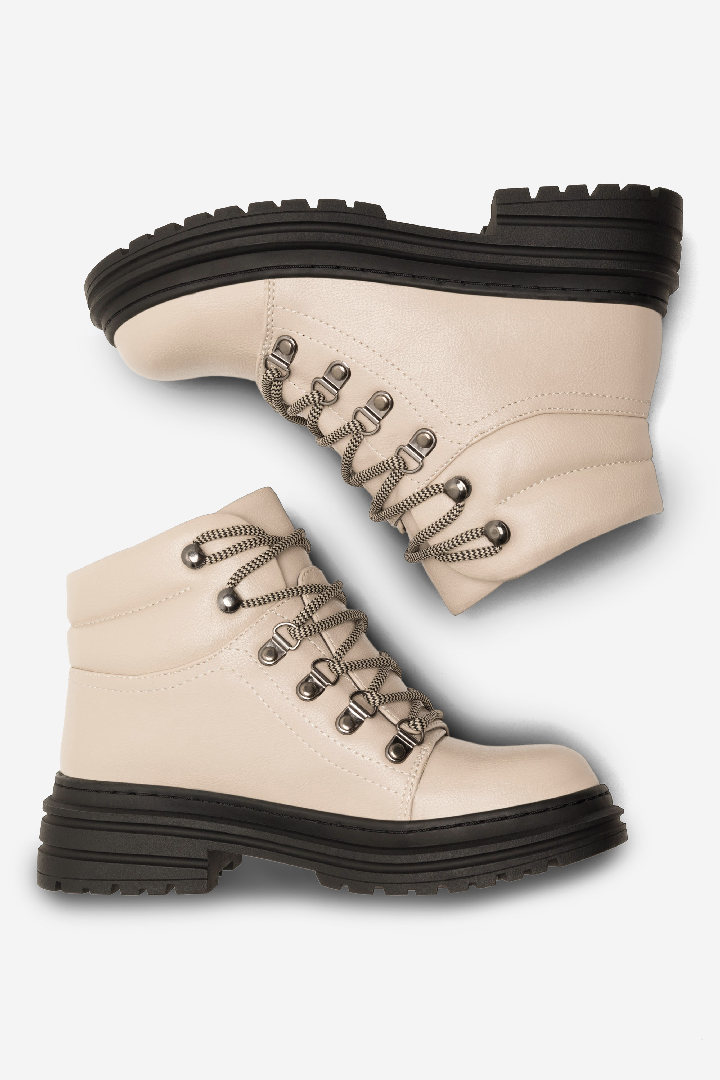 Šněrovací vyšší obuv BÉŽOVÁ