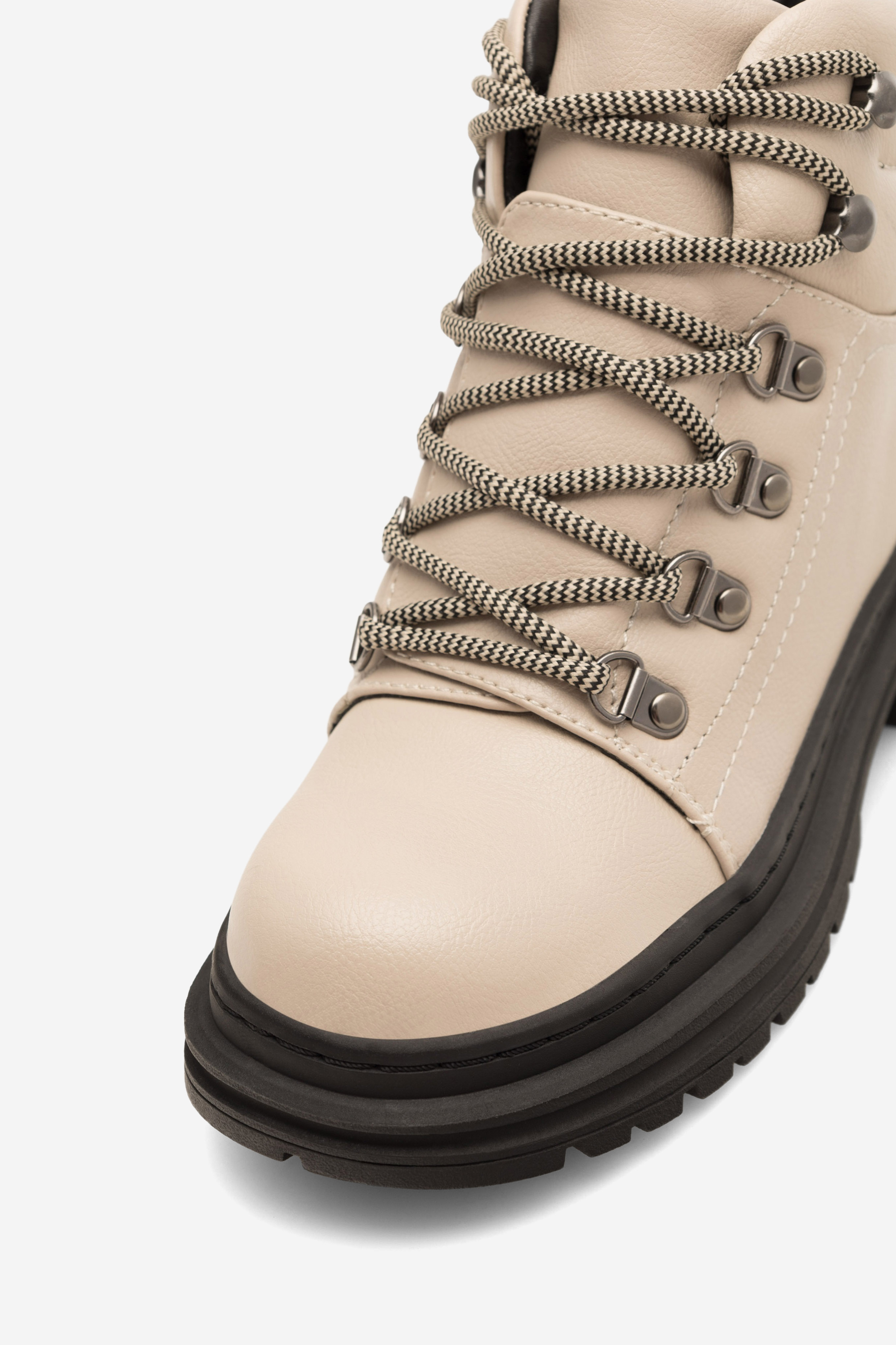 Šněrovací vyšší obuv BÉŽOVÁ