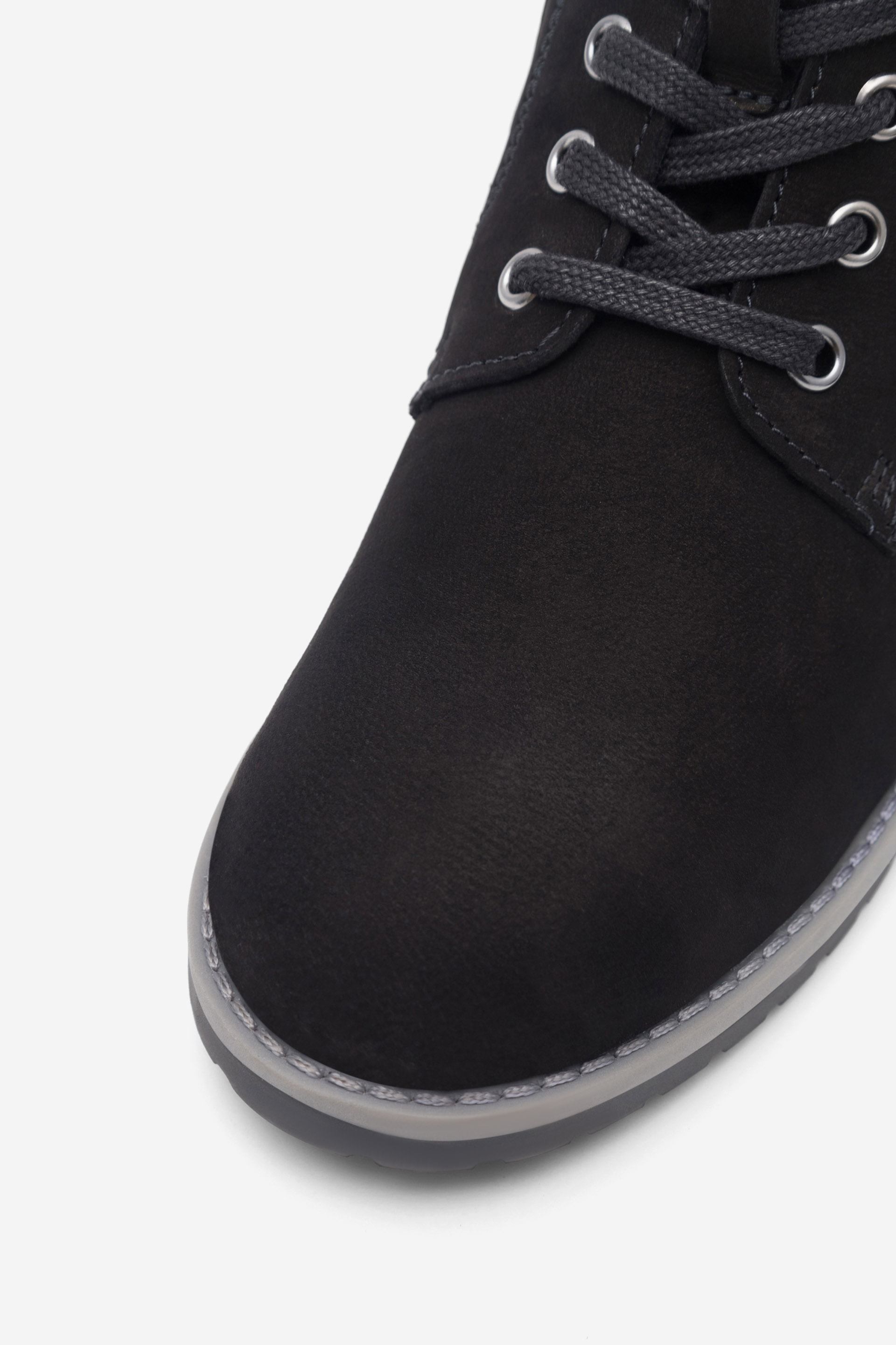 Šněrovací vyšší obuv ČERNÁ