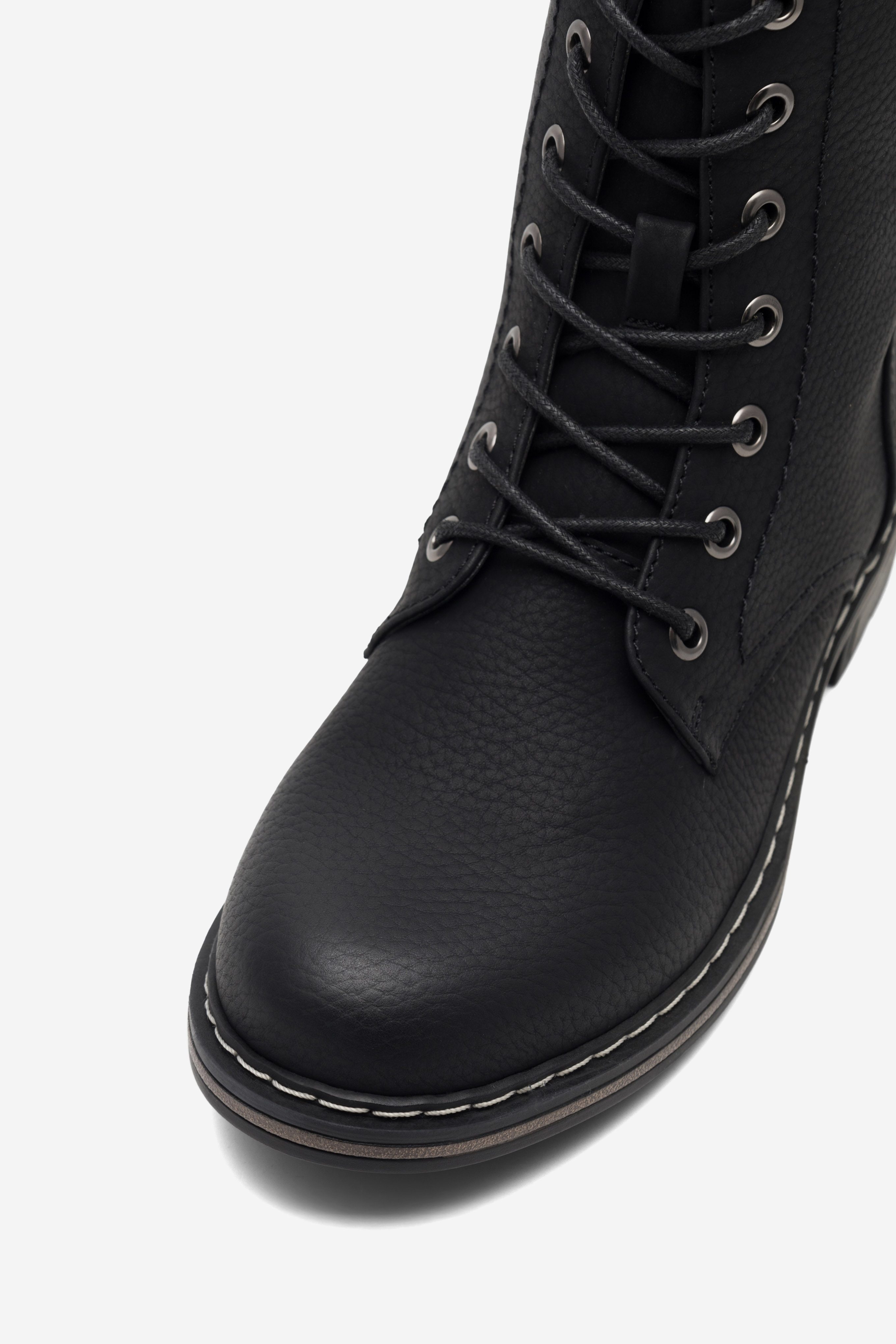 Šněrovací vyšší obuv ČERNÁ