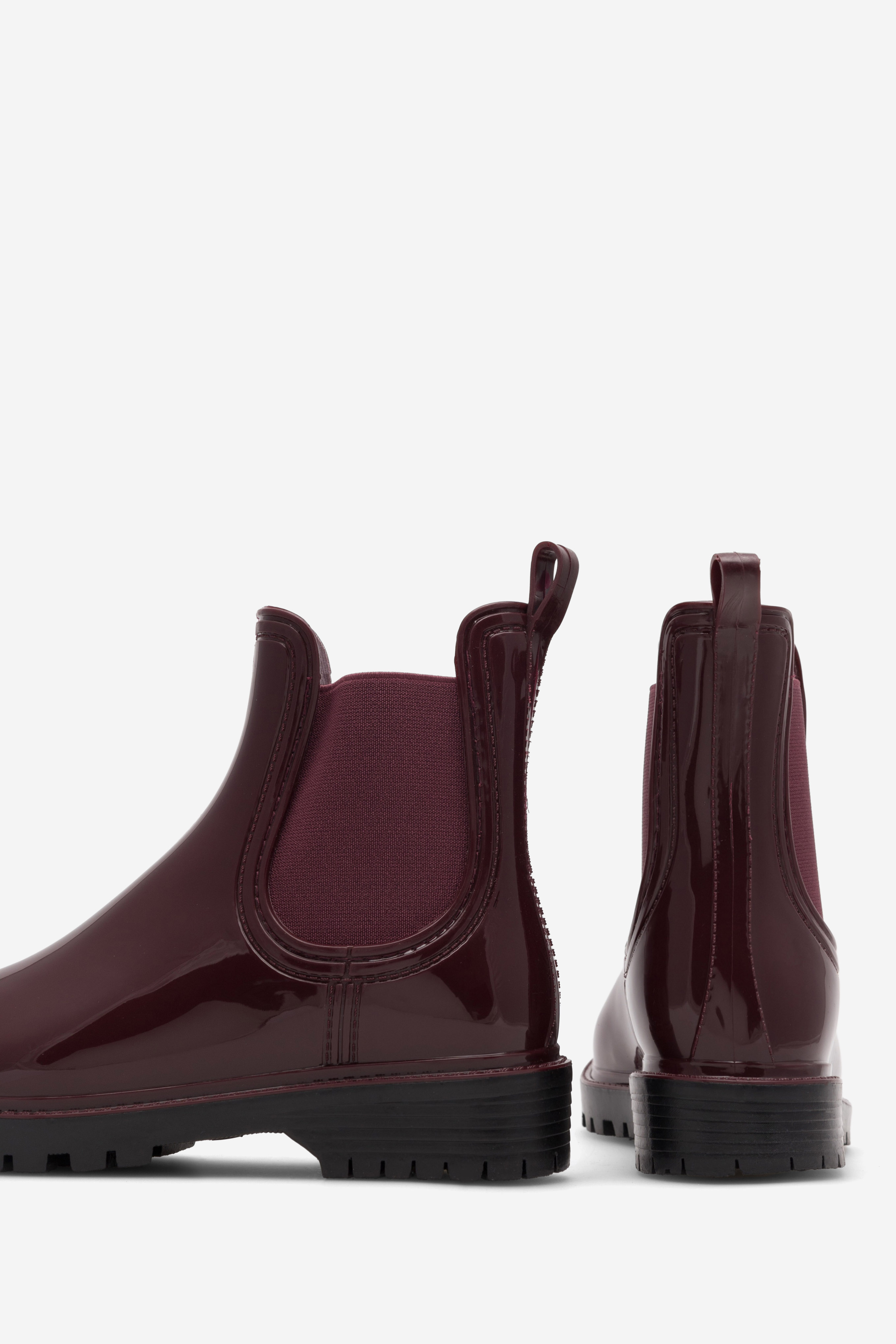 Gumáky Tmavo červená