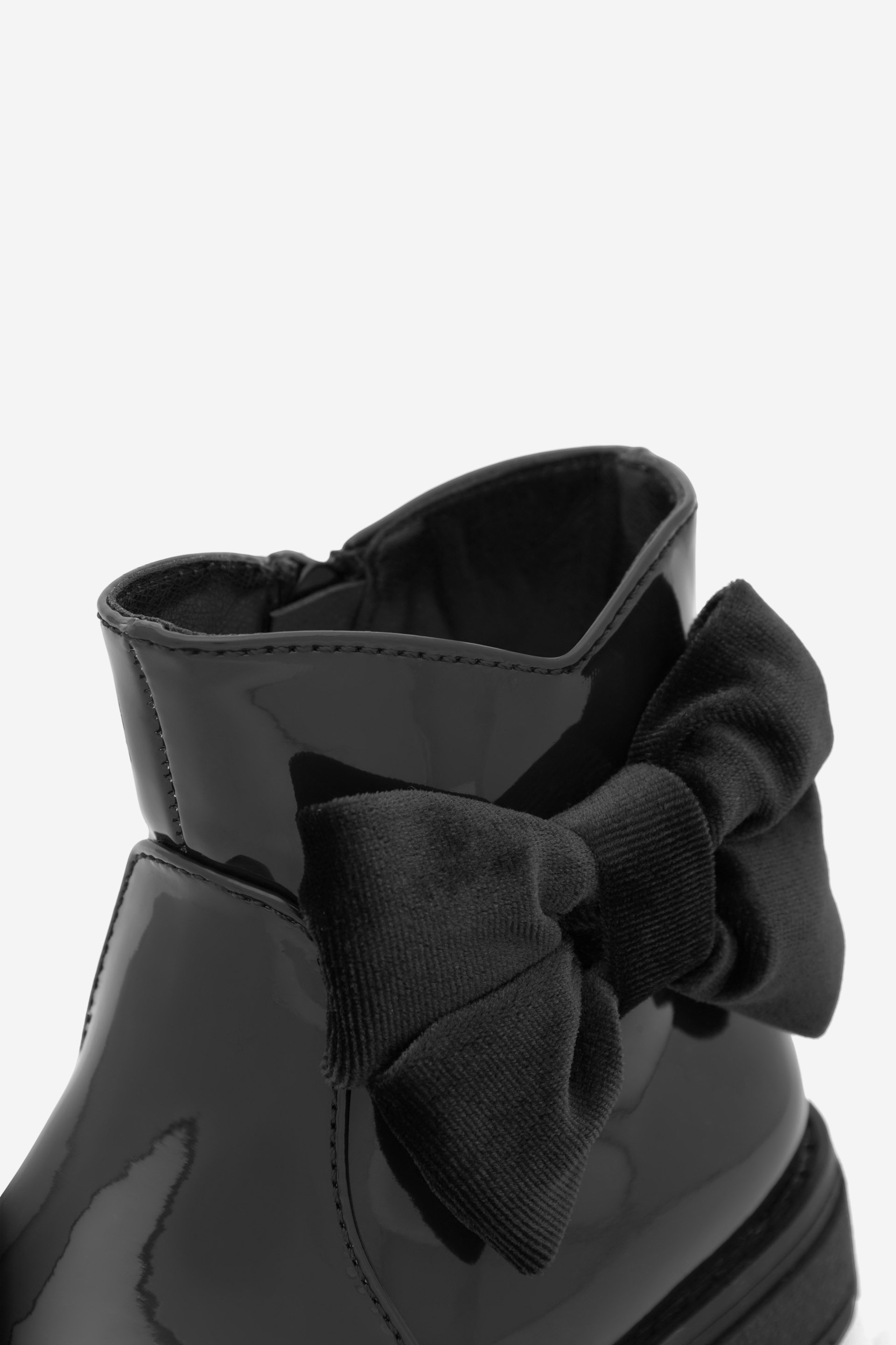 Kotníková obuv ČERNÁ