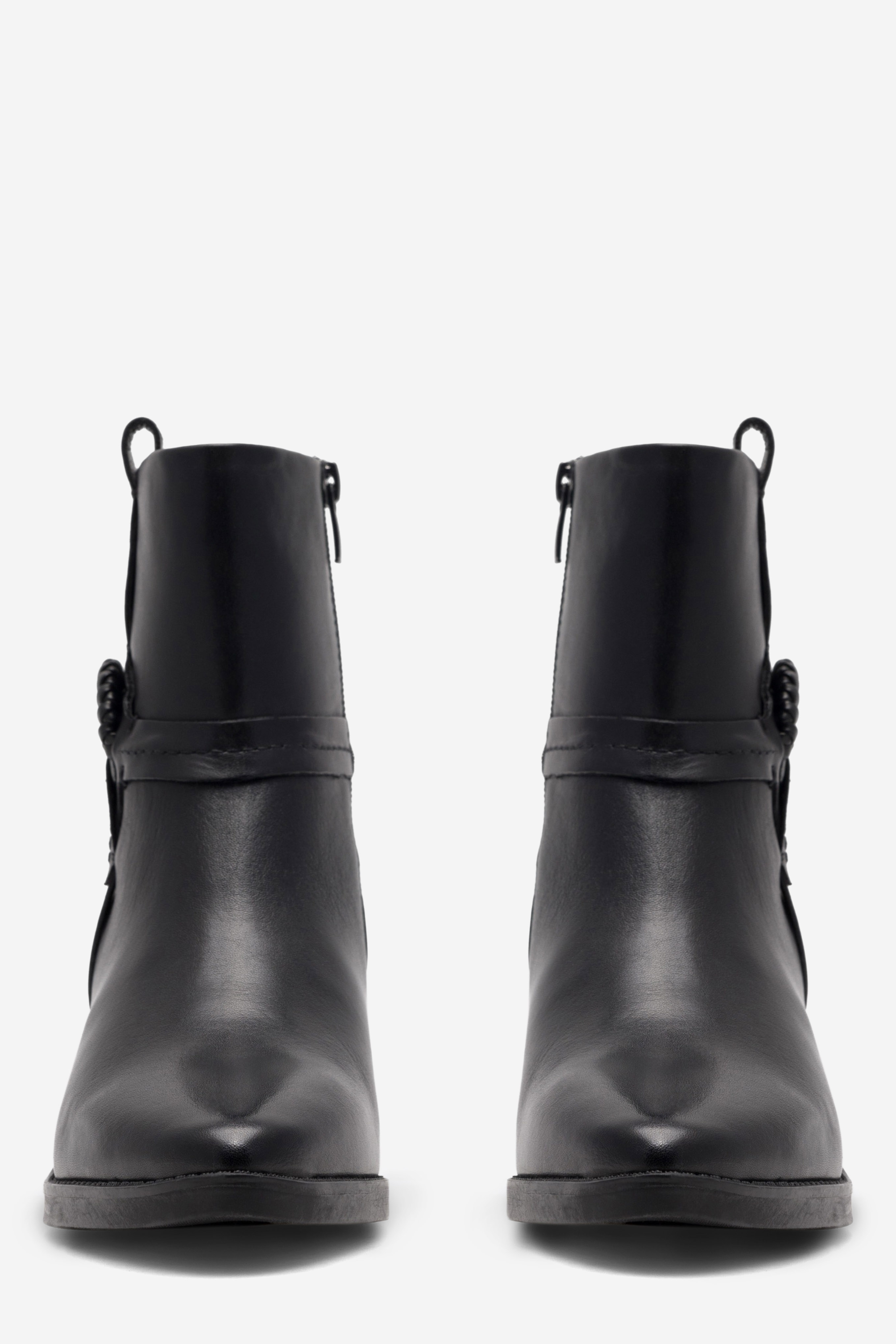 Kotníková obuv ČERNÁ