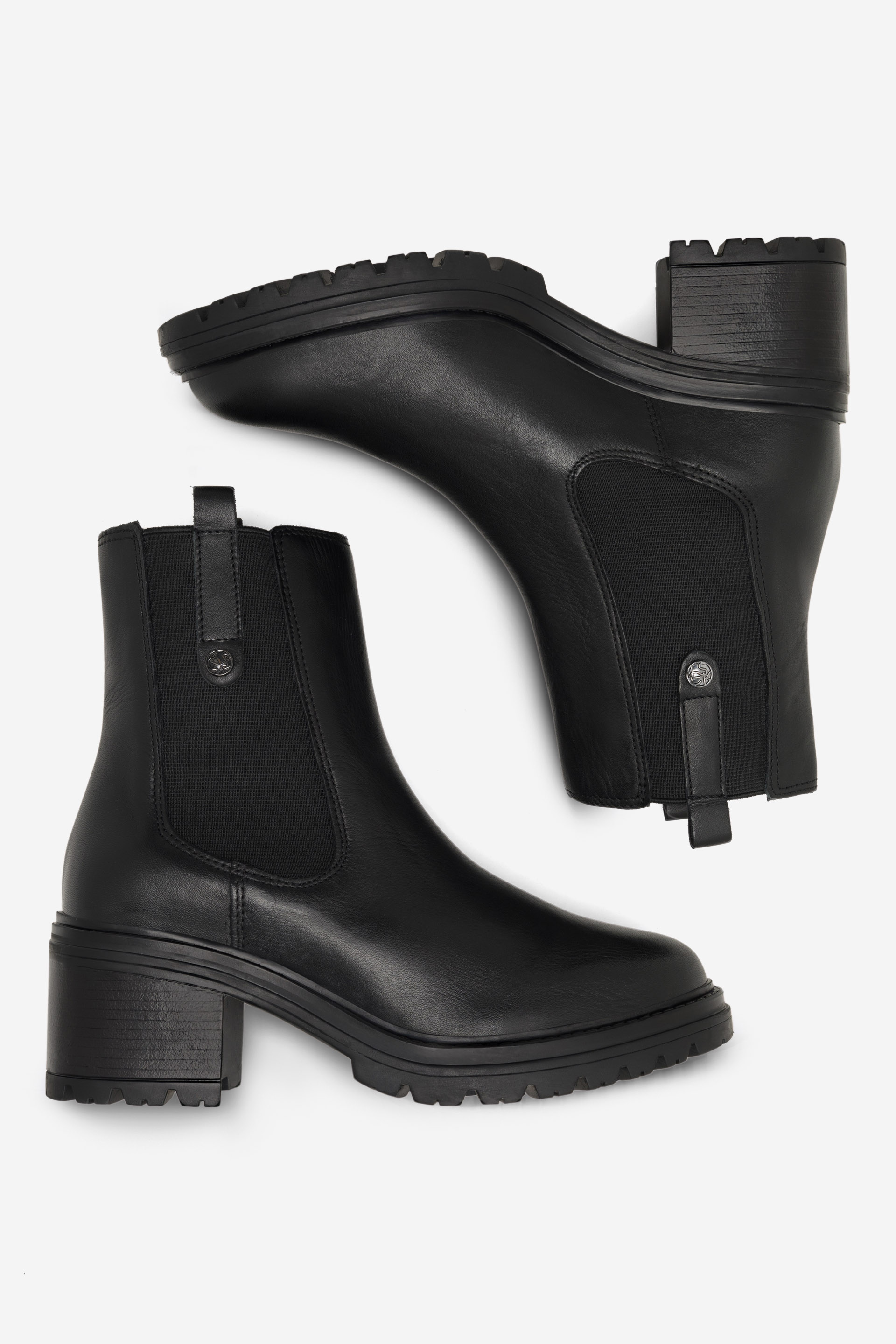 Kotníková obuv ČERNÁ