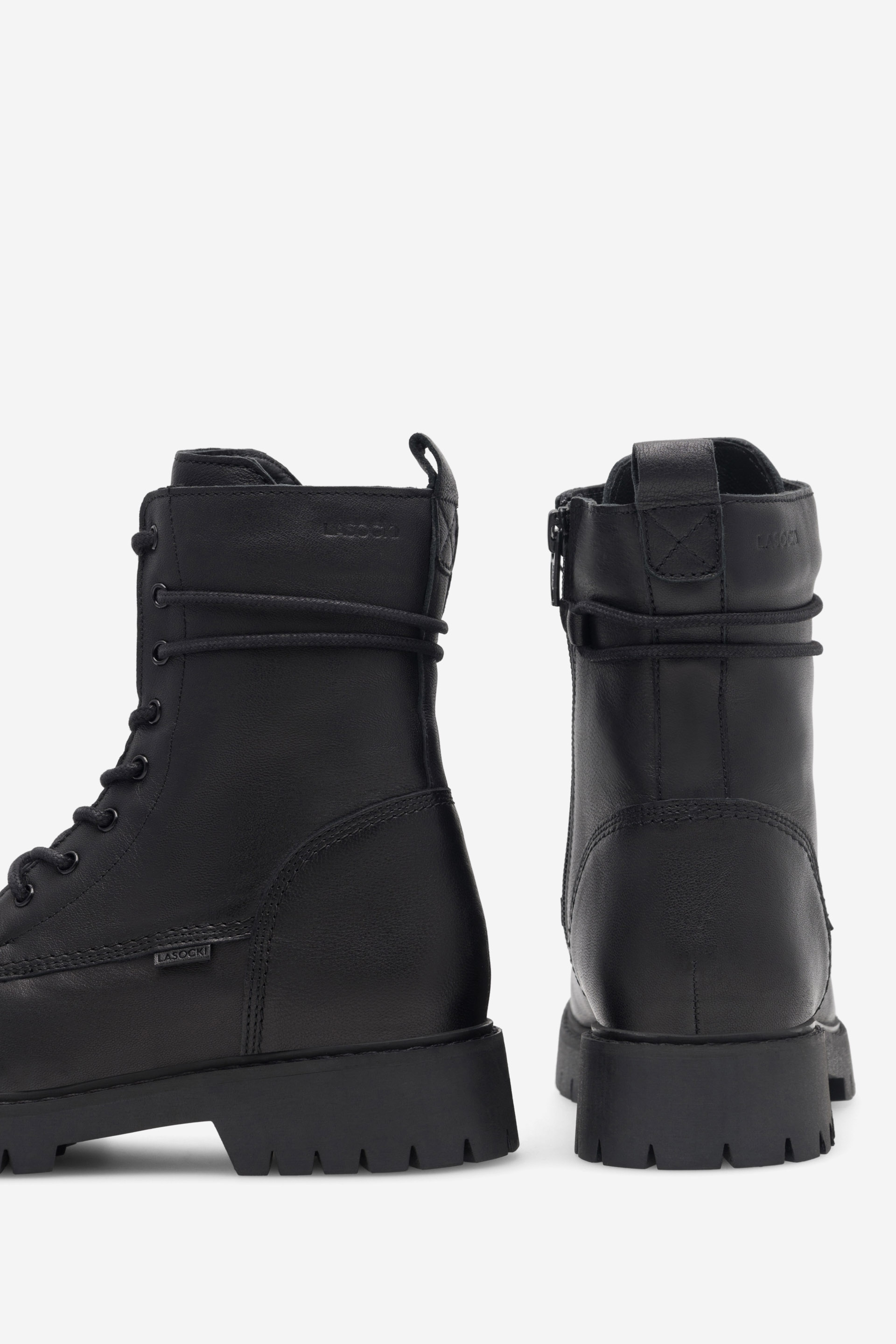 Šněrovací vyšší obuv ČERNÁ