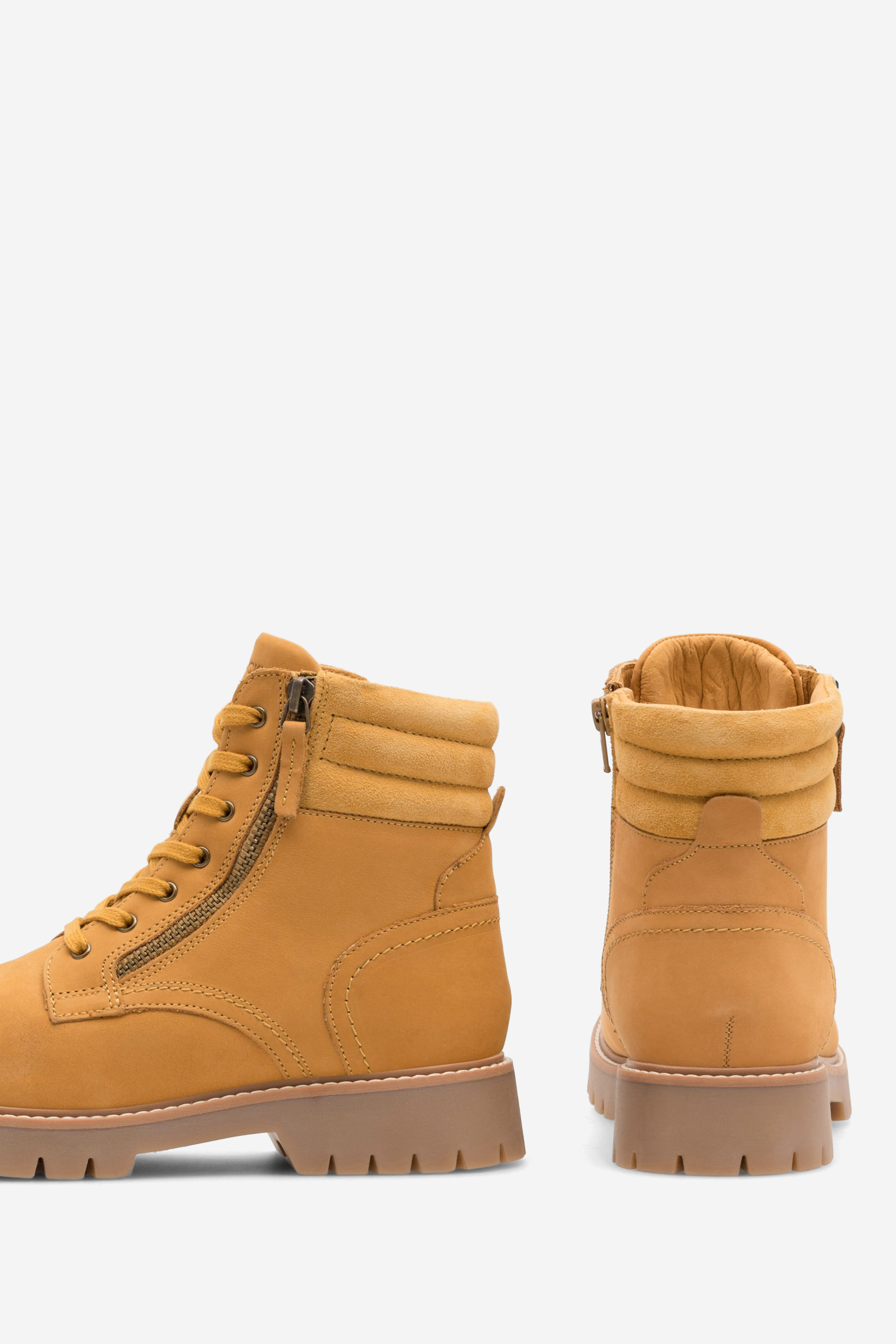 Gležnjarji z vezalkami Buff