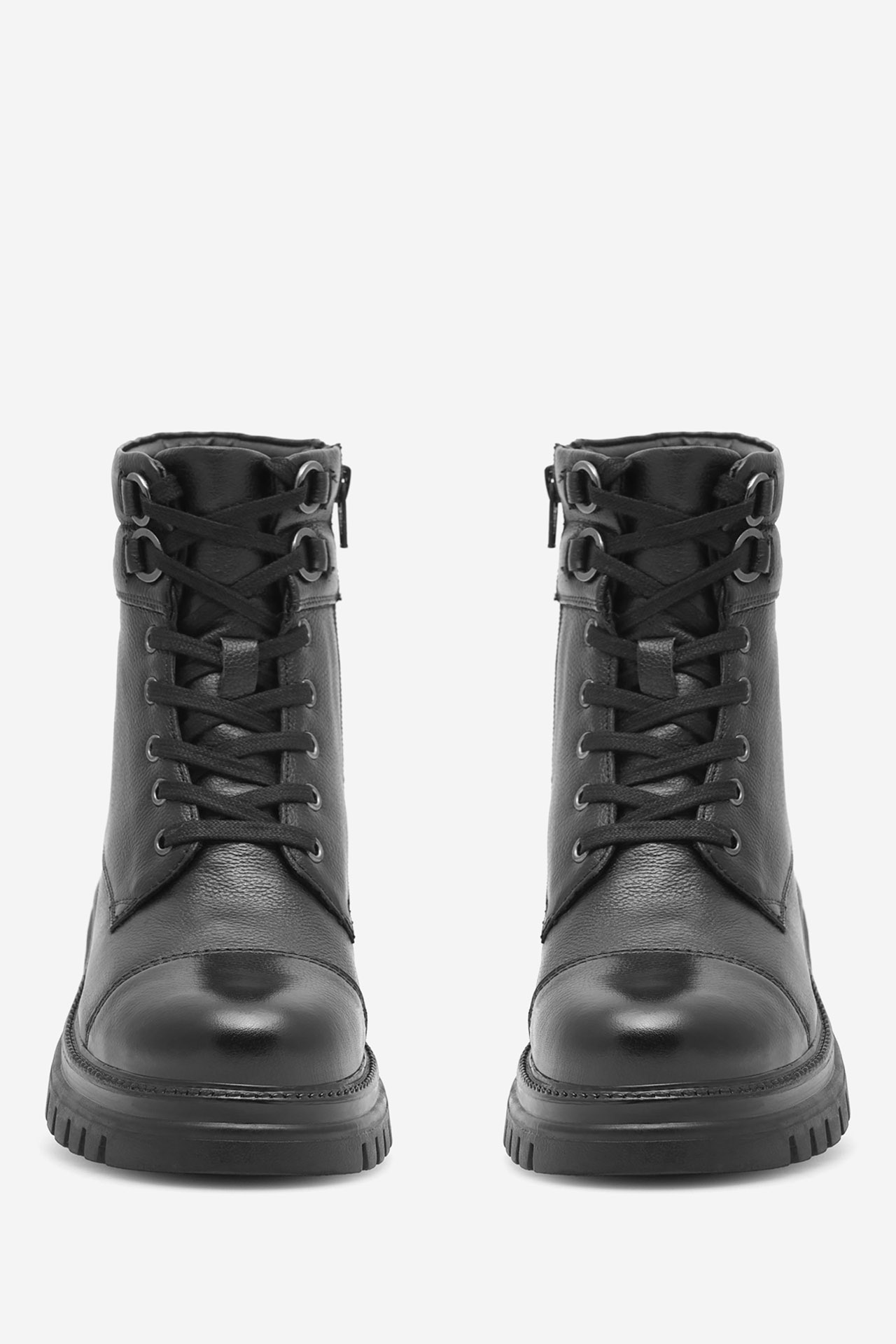 Šnurovacie topánky Čierna