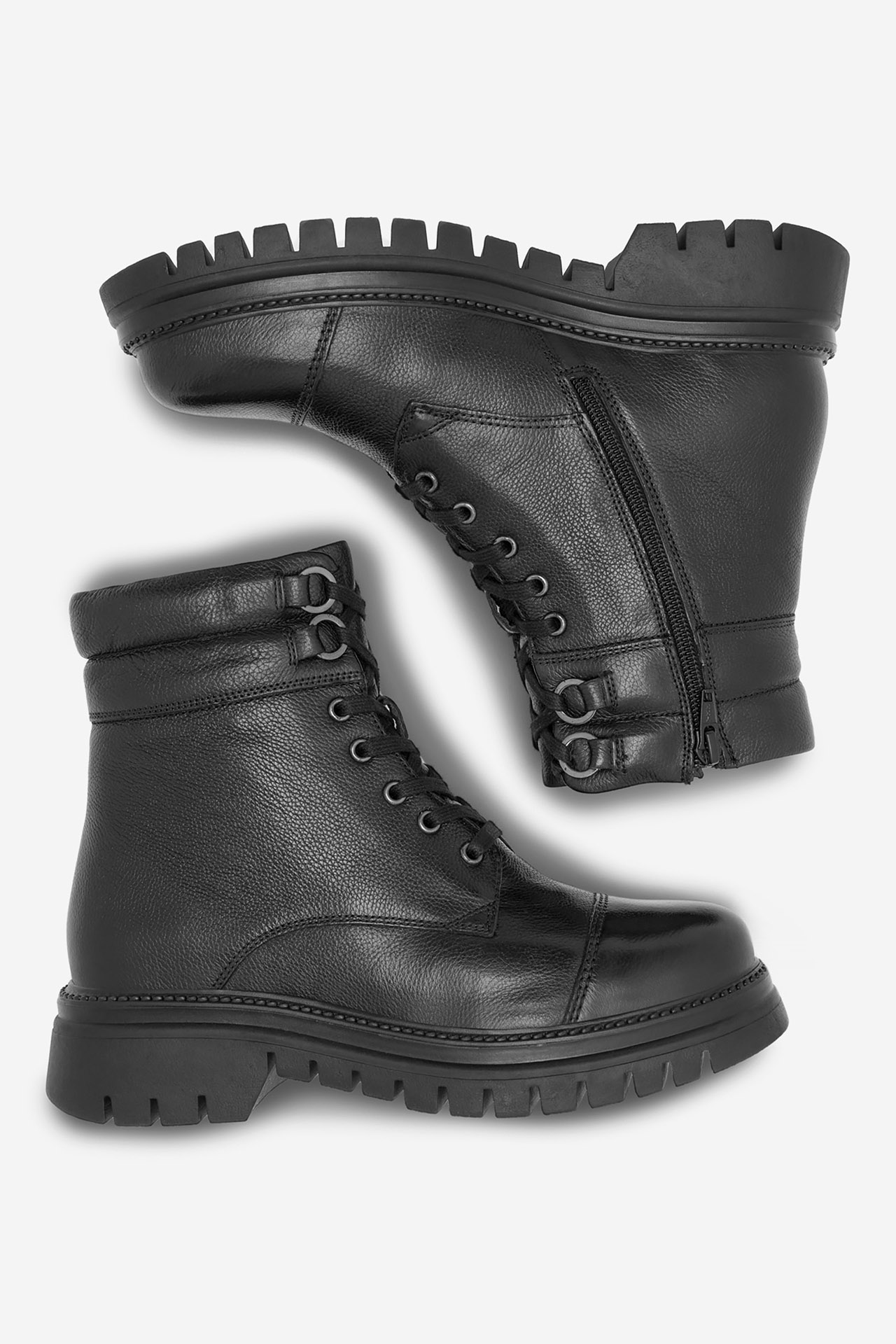 Šnurovacie topánky Čierna