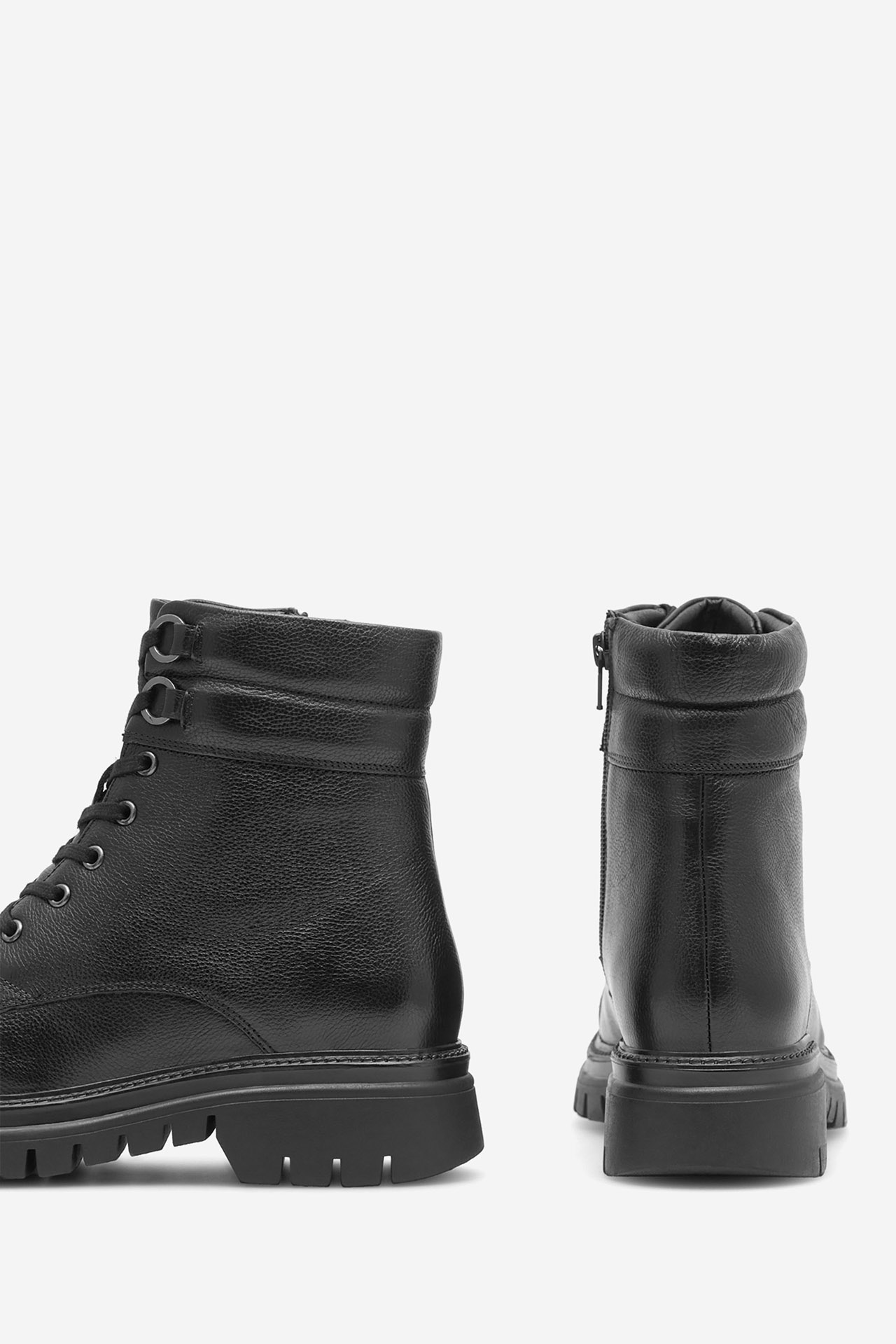 Šnurovacie topánky Čierna